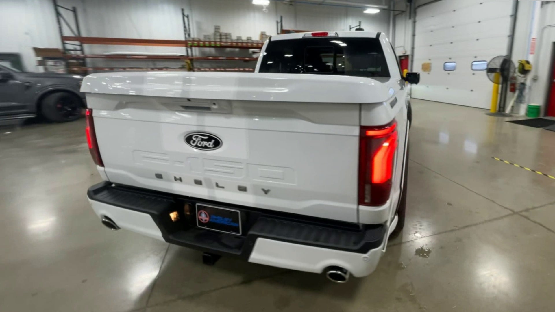 Vehicle Image 8