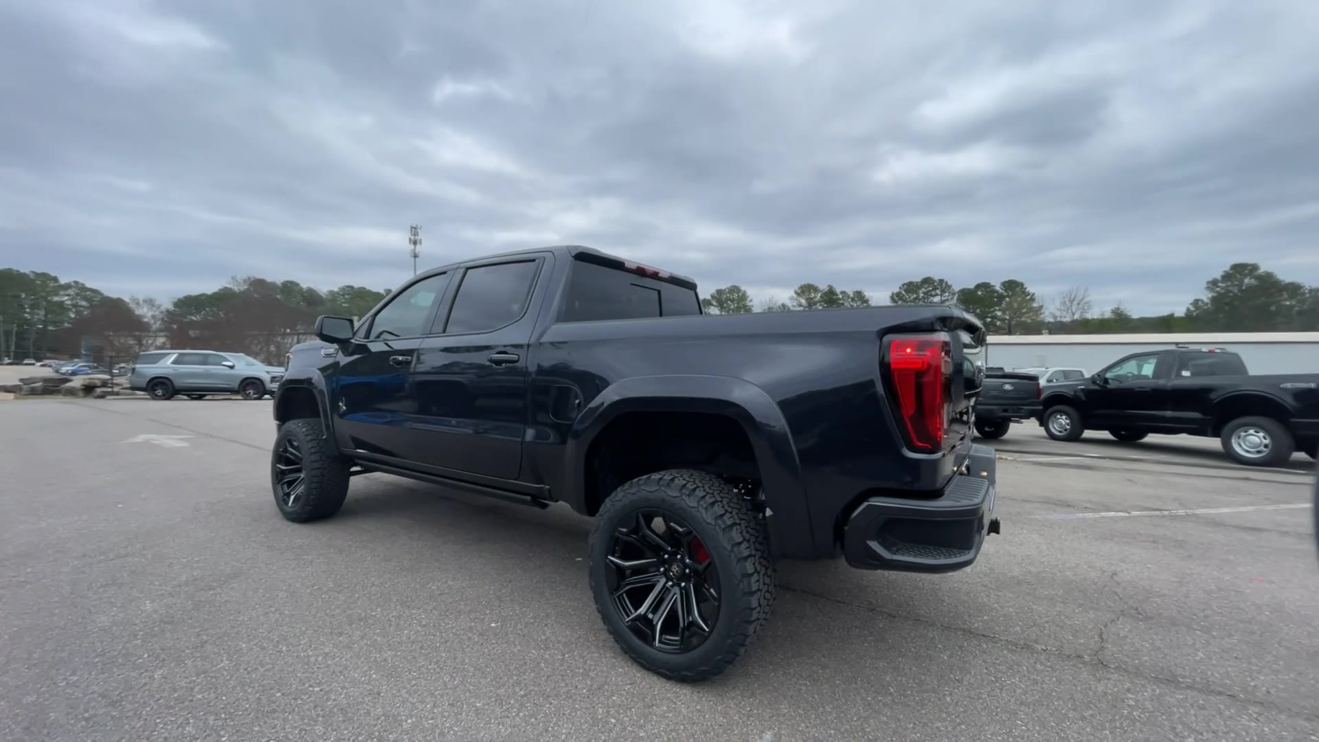 Vehicle Image 8