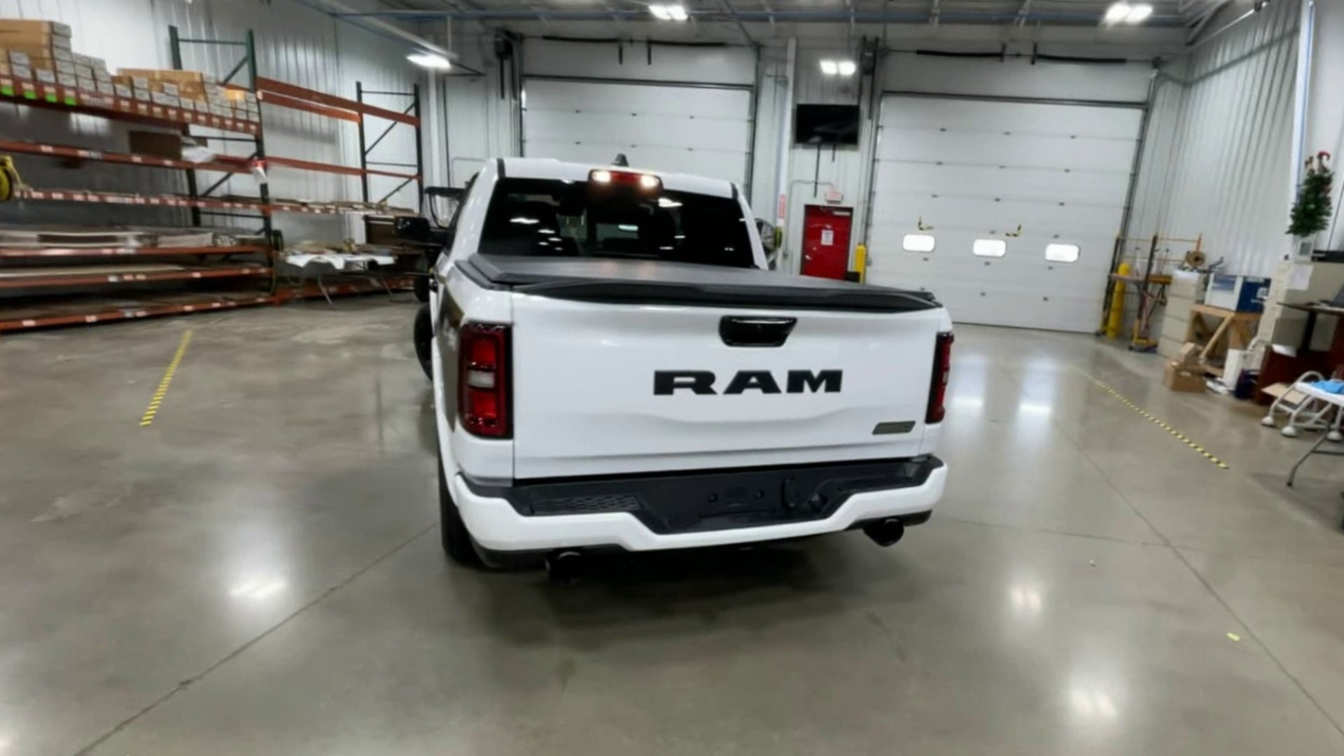 Vehicle Image 8
