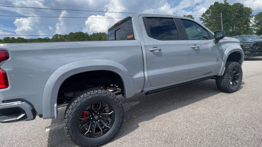 Vehicle Image 8