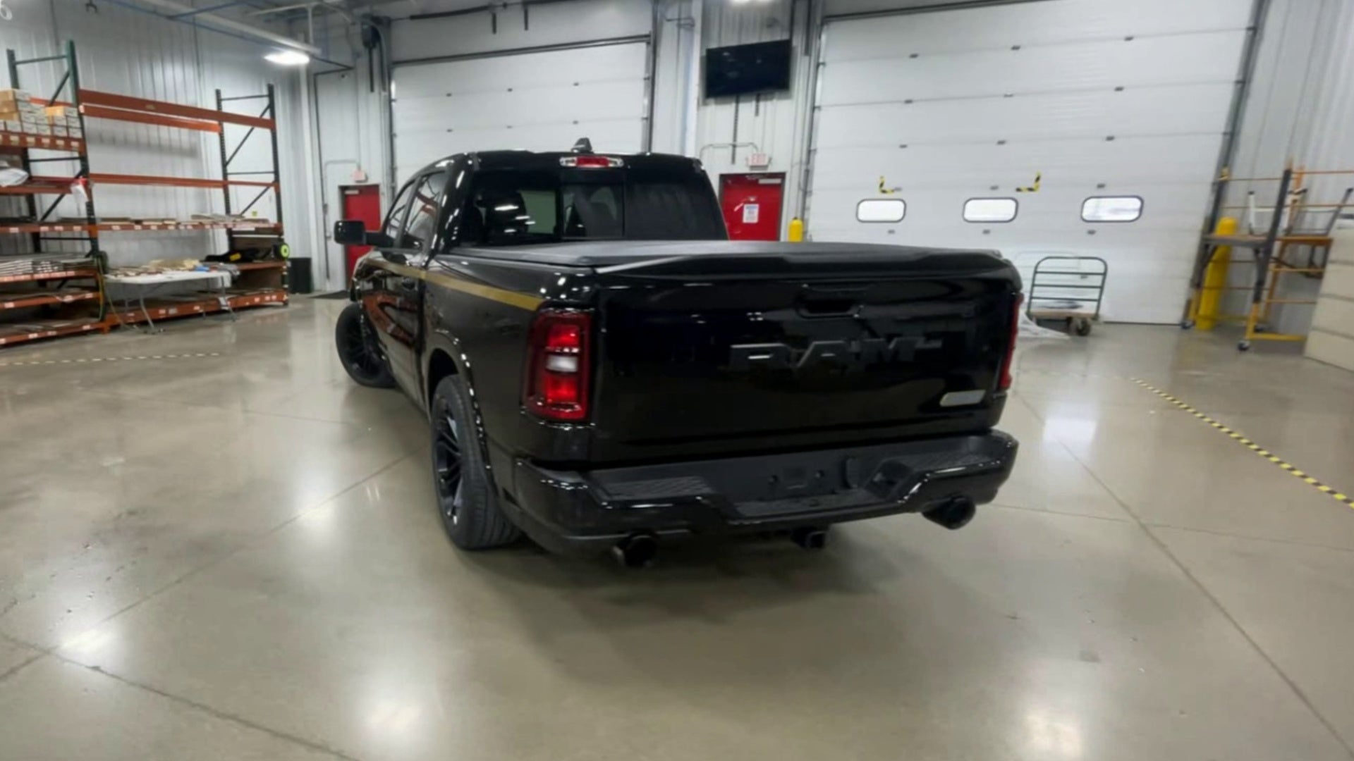 Vehicle Image 8