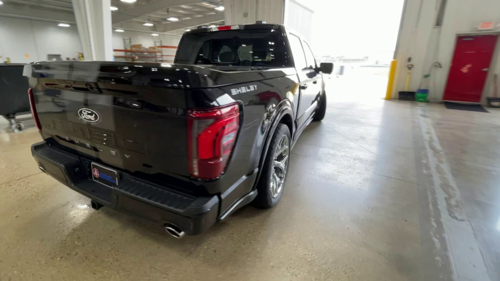 Vehicle Image 8