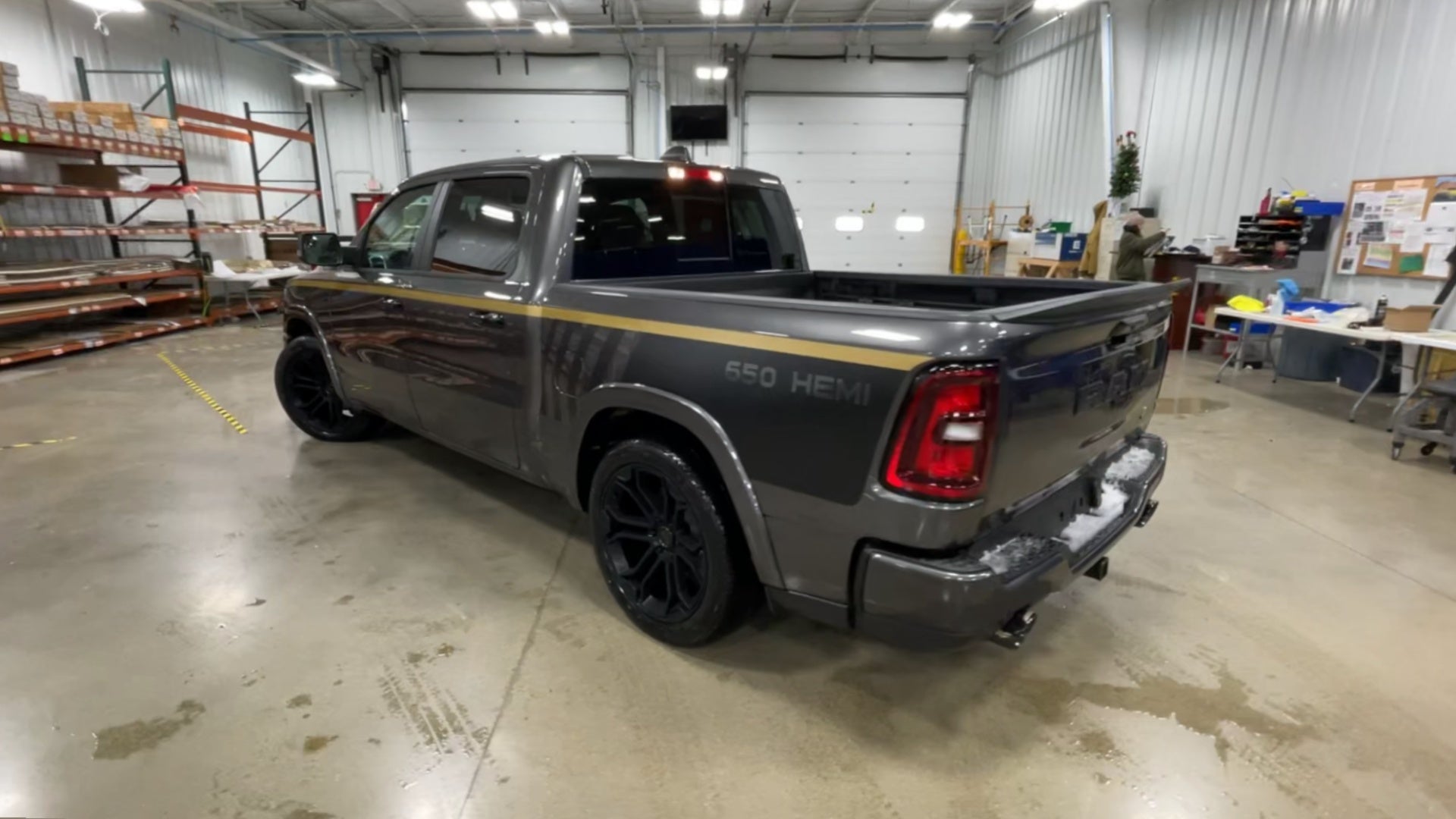 Vehicle Image 8