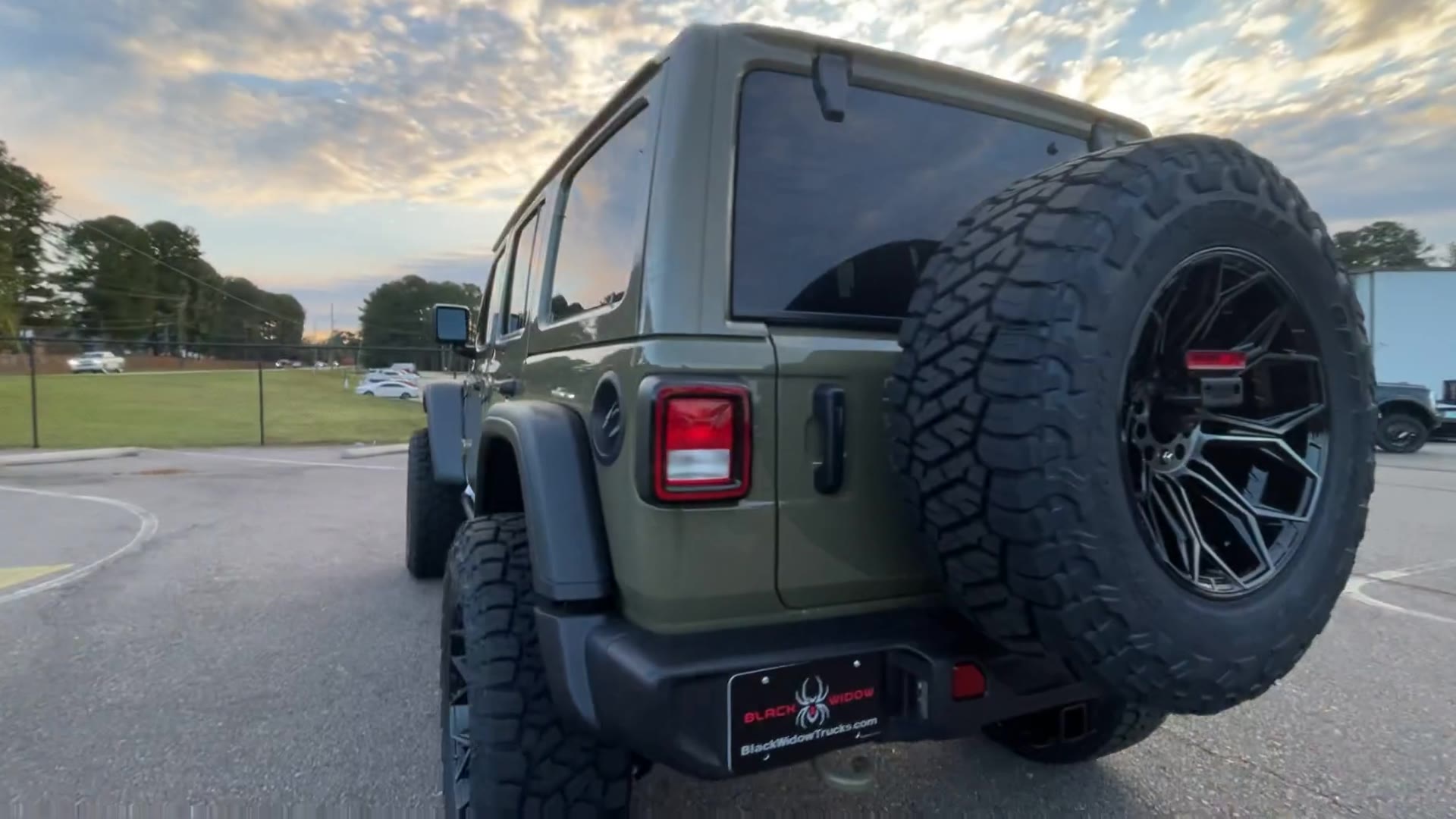 Vehicle Image 8