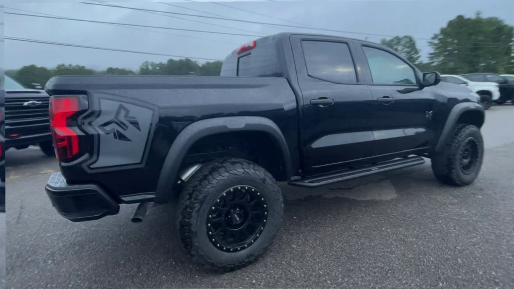 Vehicle Image 8