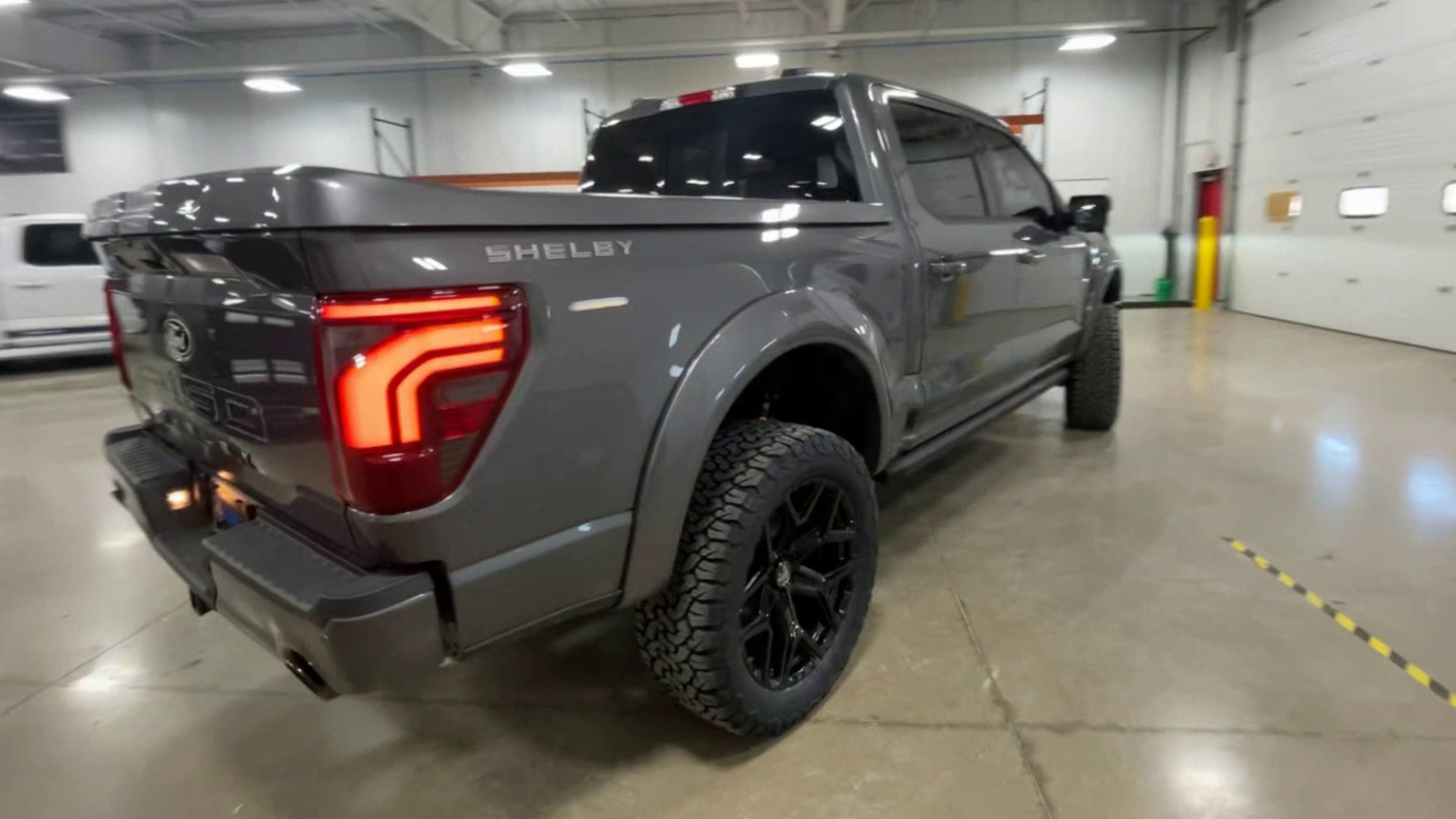 Vehicle Image 8