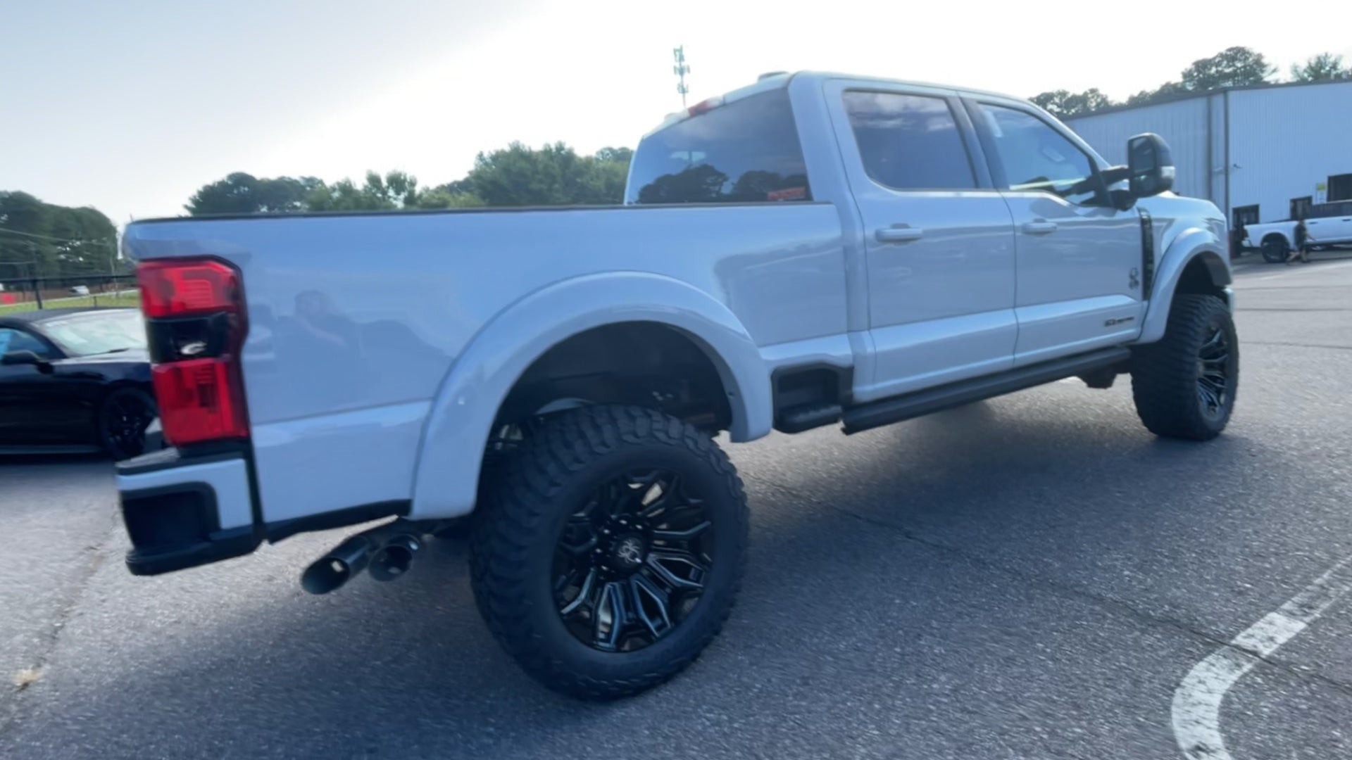 Vehicle Image 8