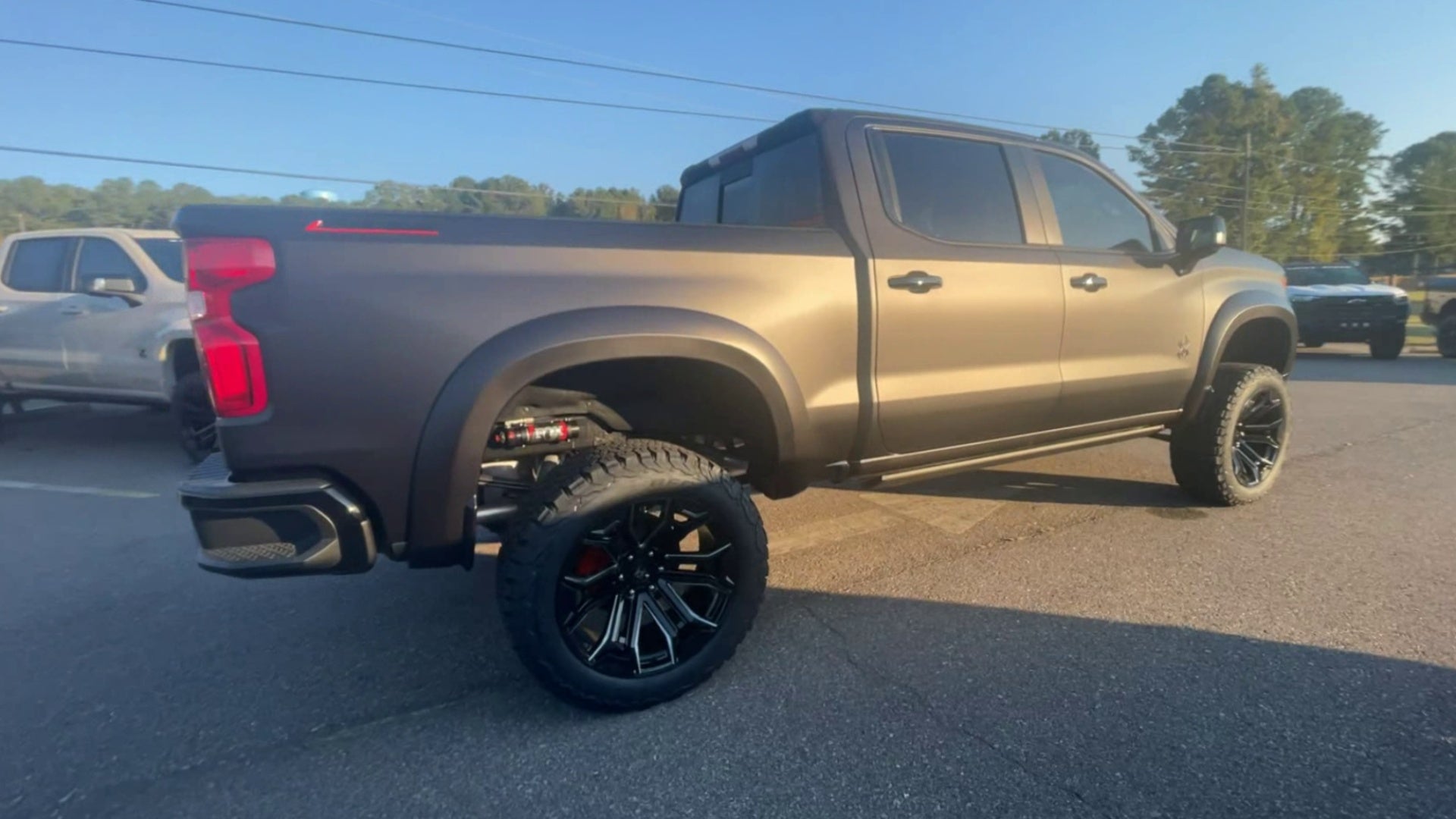 Vehicle Image 8