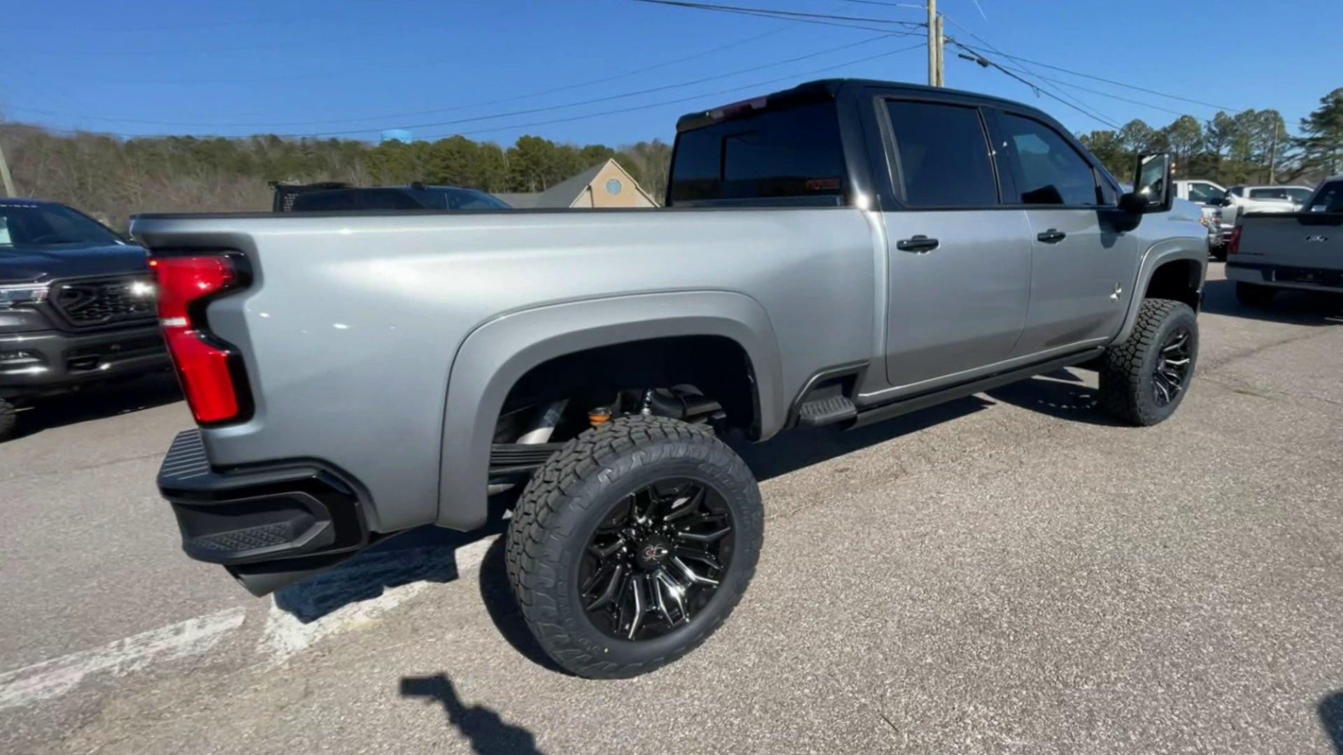 Vehicle Image 8