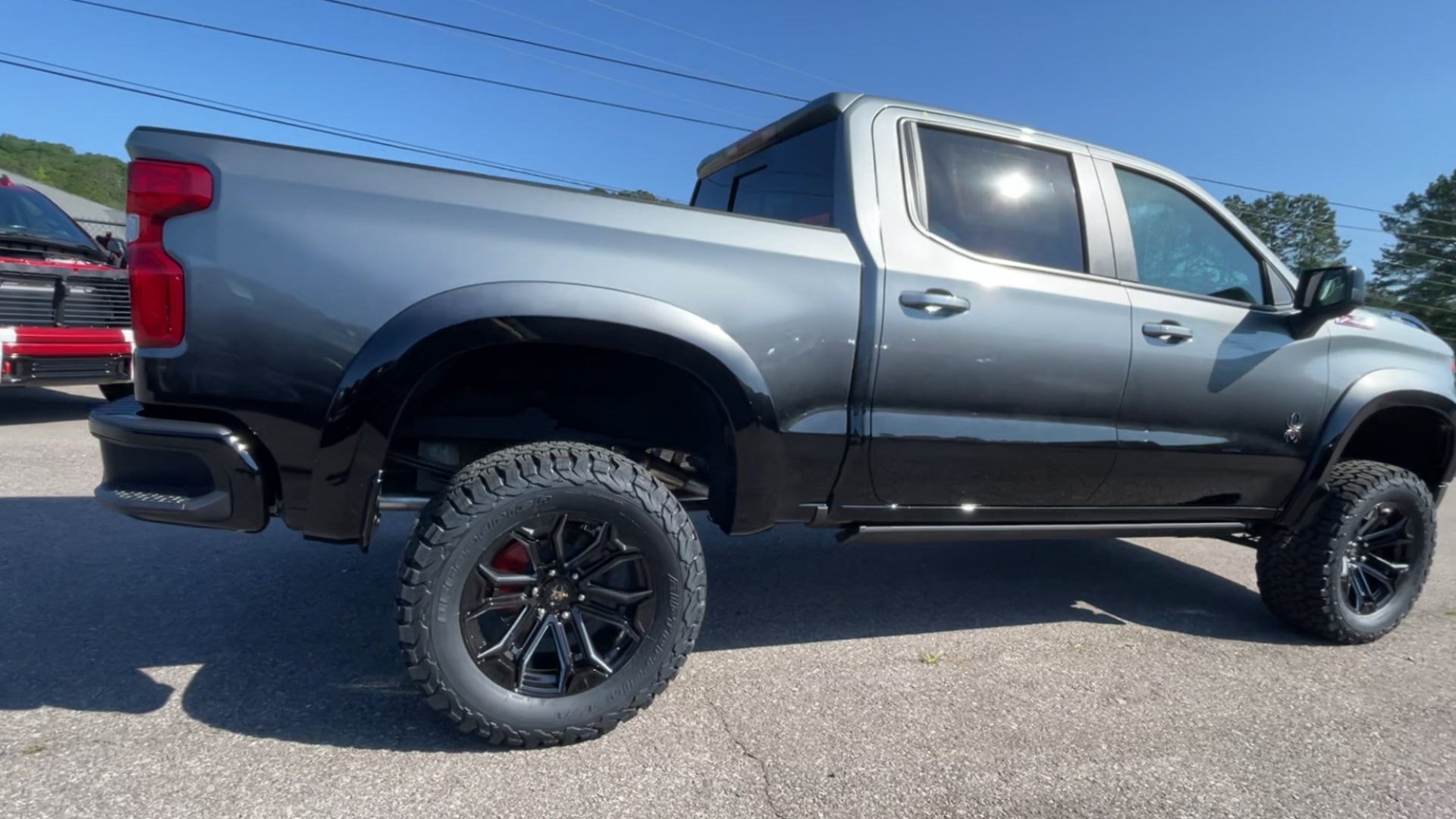 Vehicle Image 8