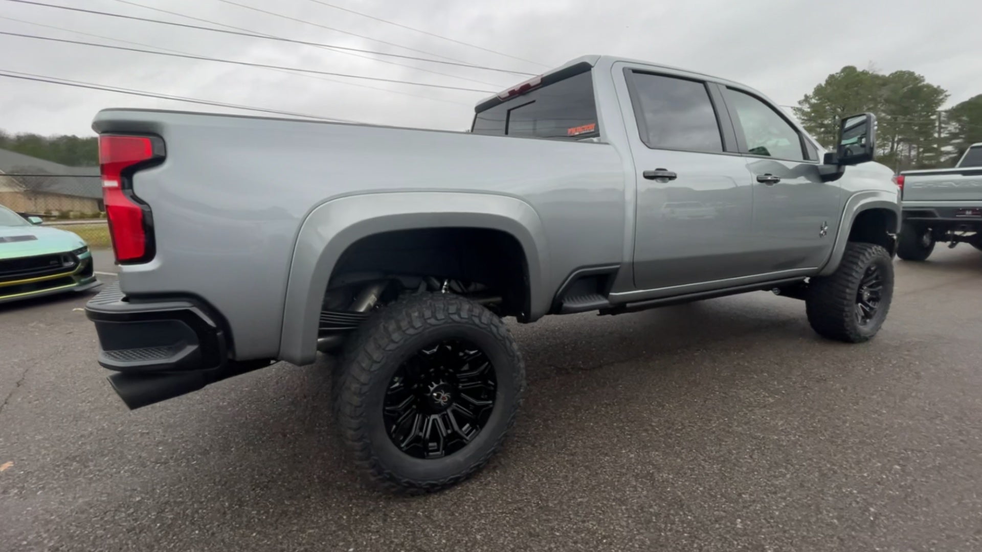 Vehicle Image 8