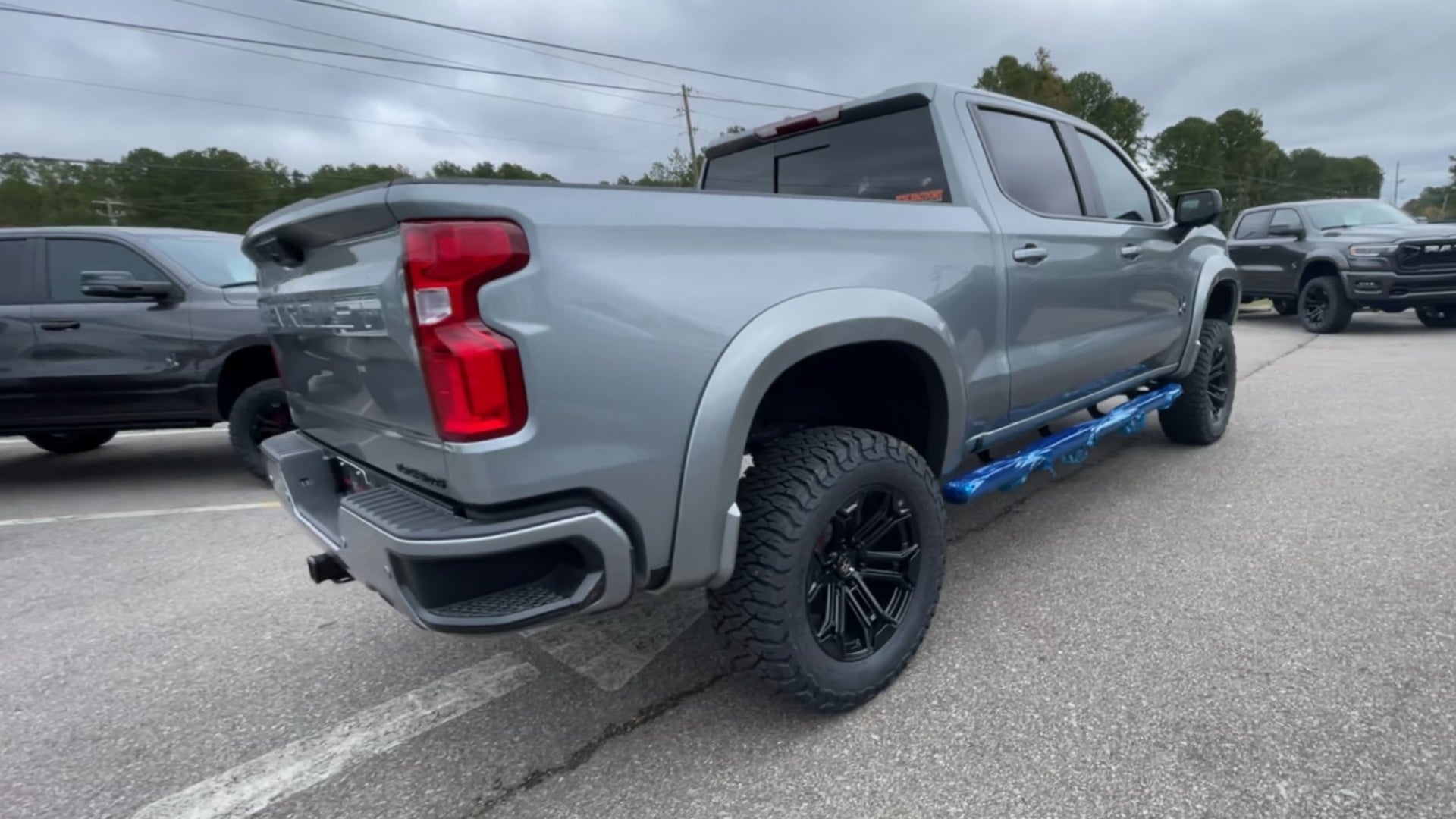 Vehicle Image 8