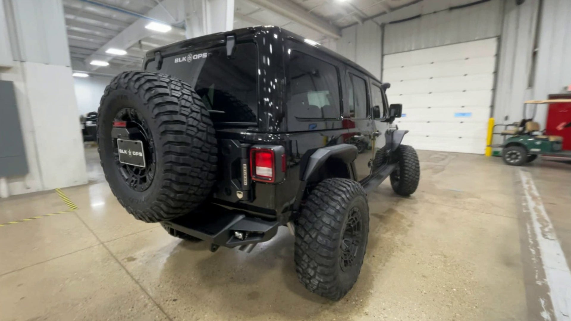 Vehicle Image 8