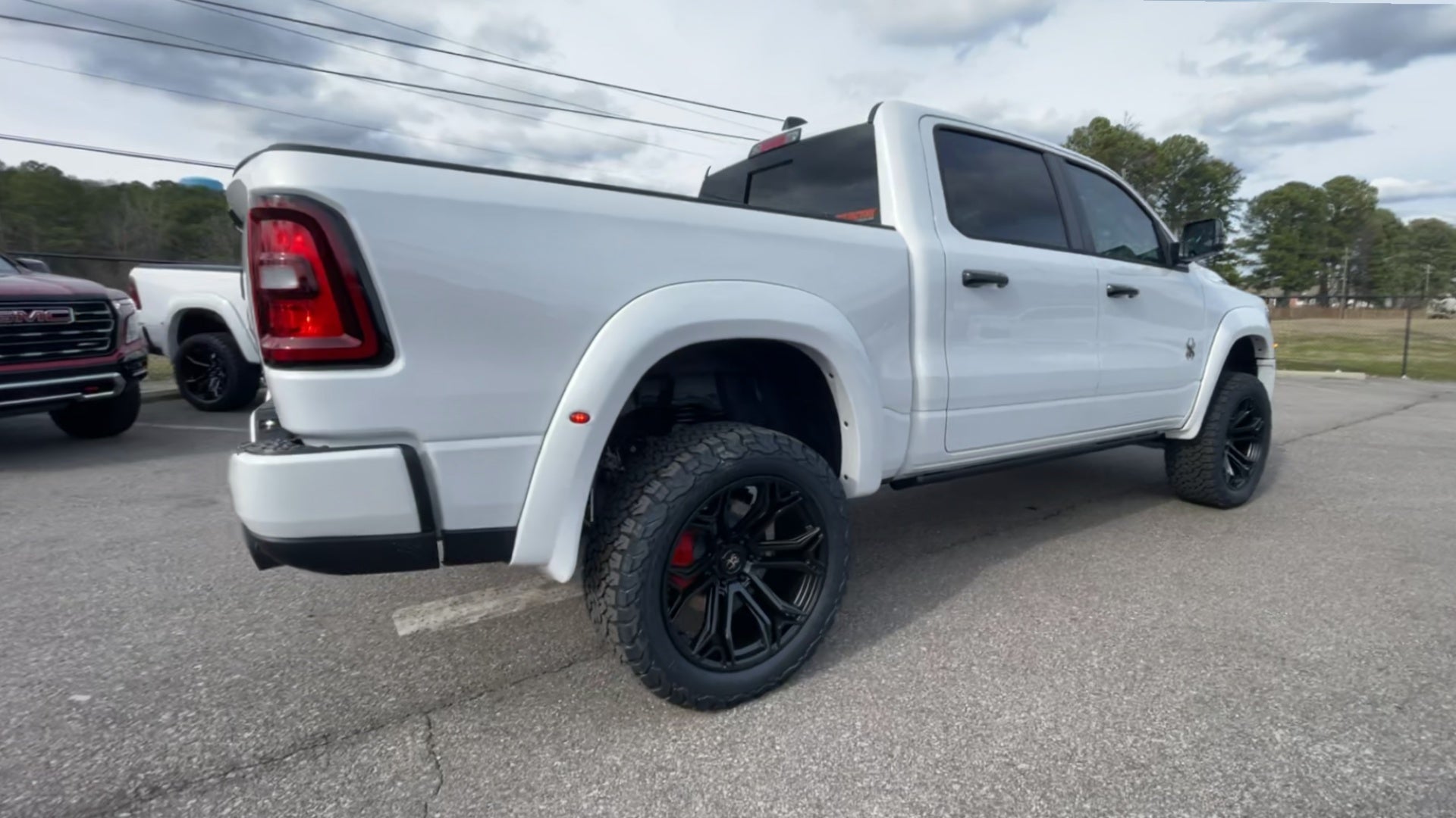 Vehicle Image 8