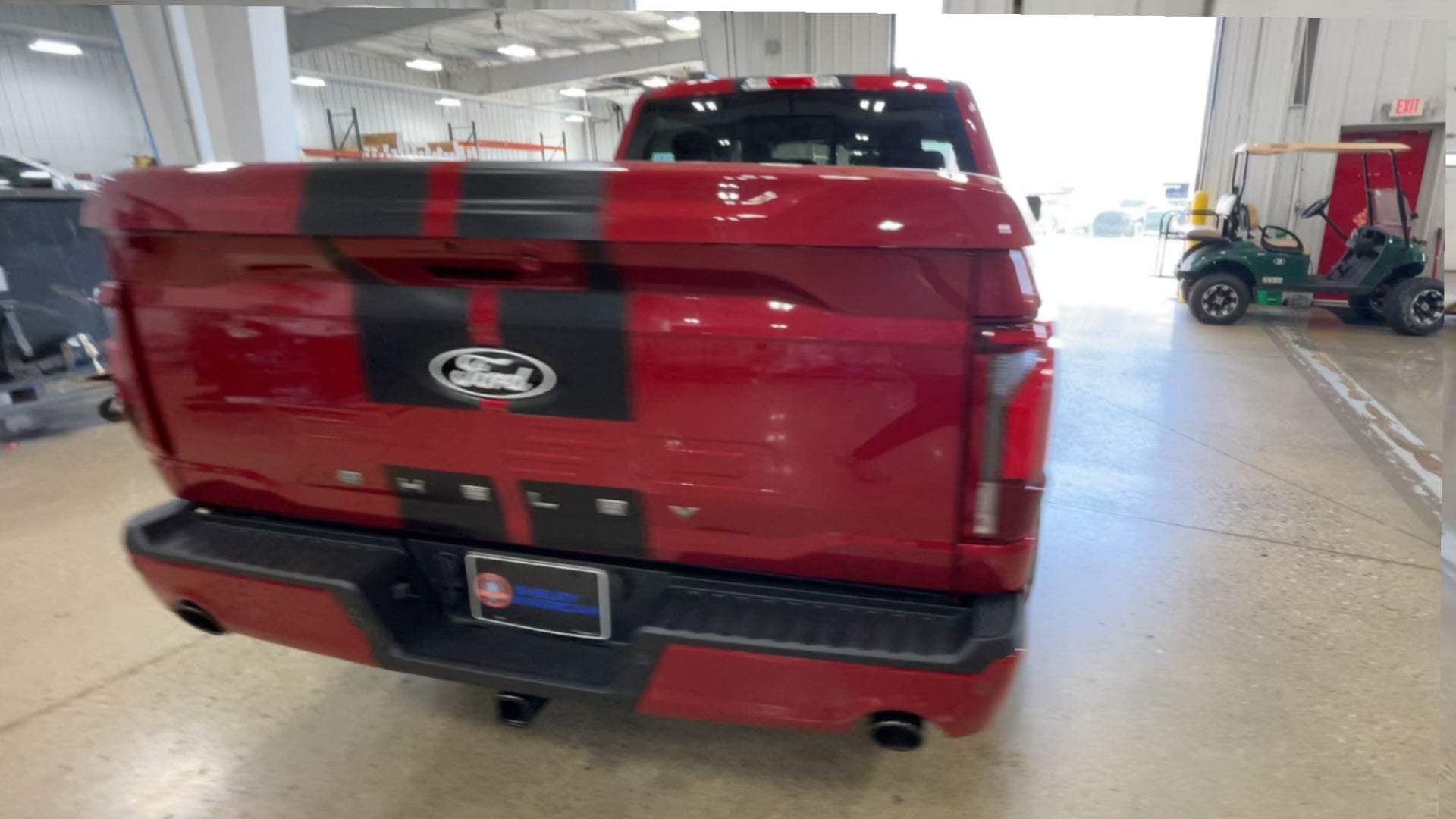 Vehicle Image 8