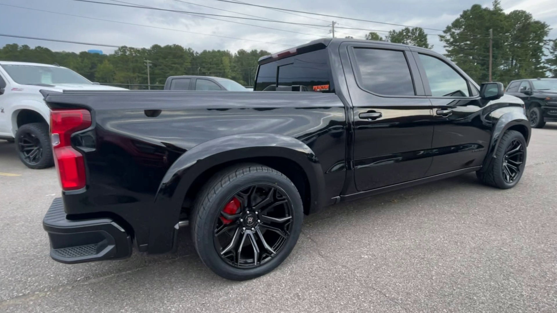 Vehicle Image 8