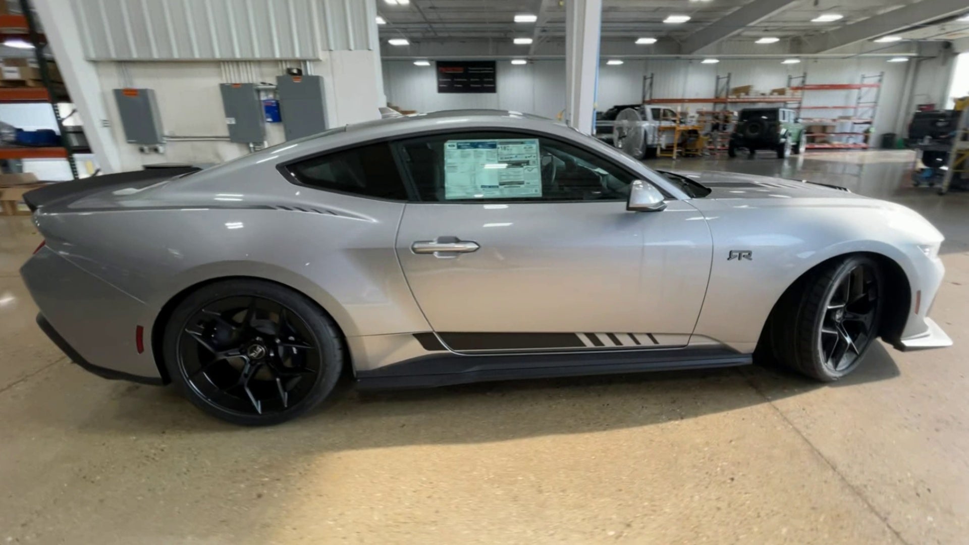 Vehicle Image 9