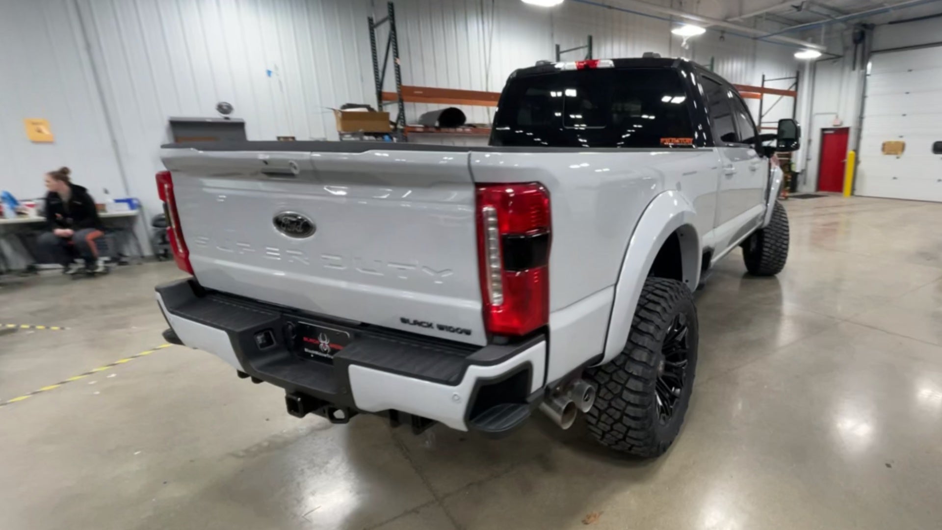Vehicle Image 9