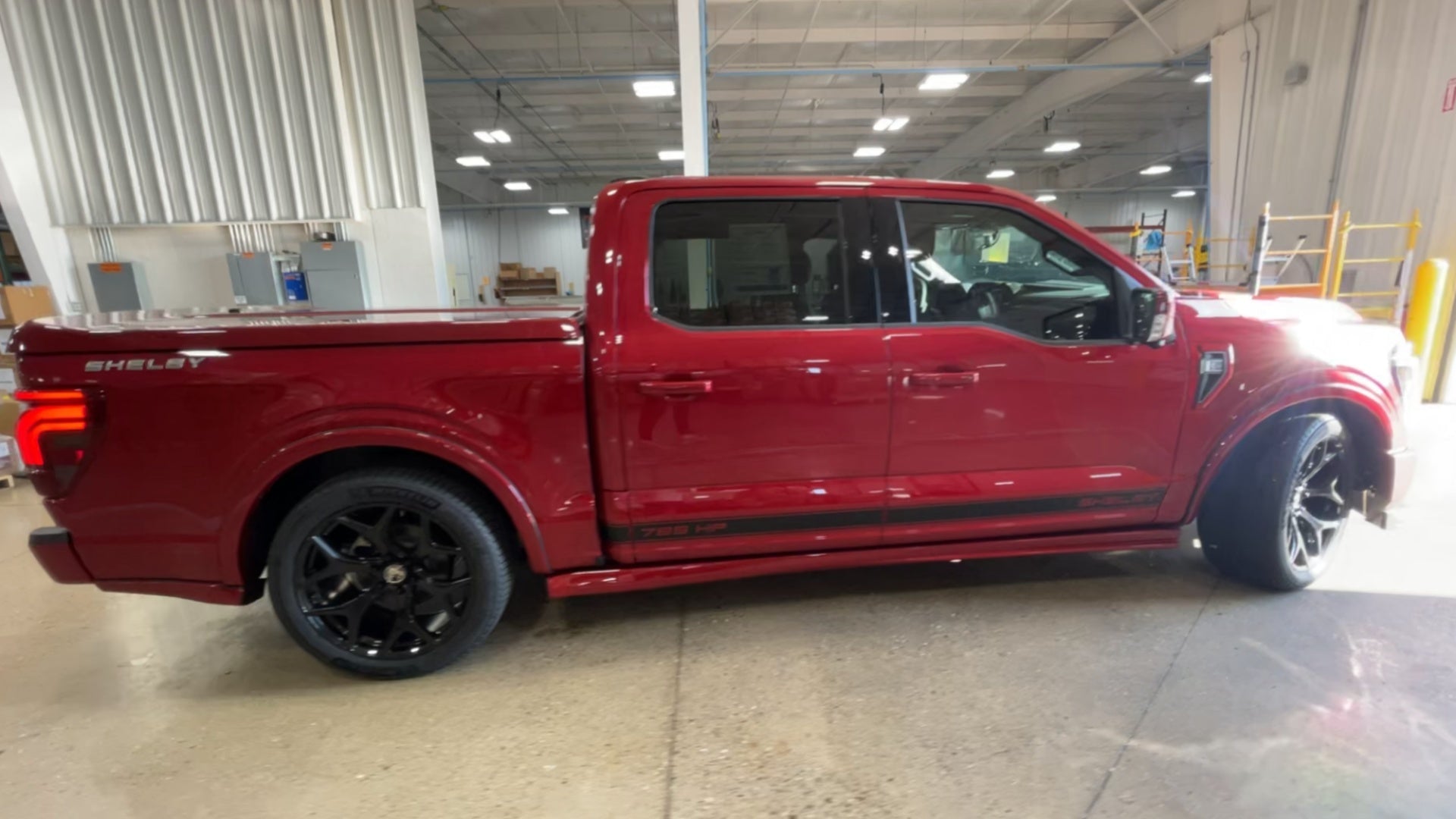 Vehicle Image 9