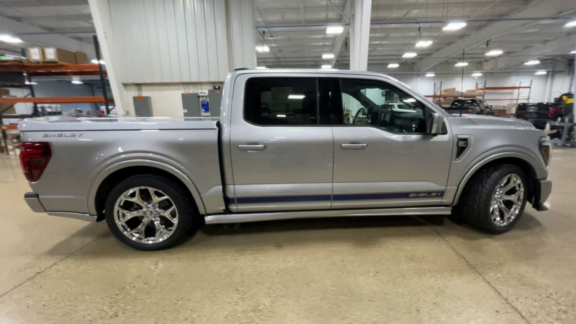 Vehicle Image 9