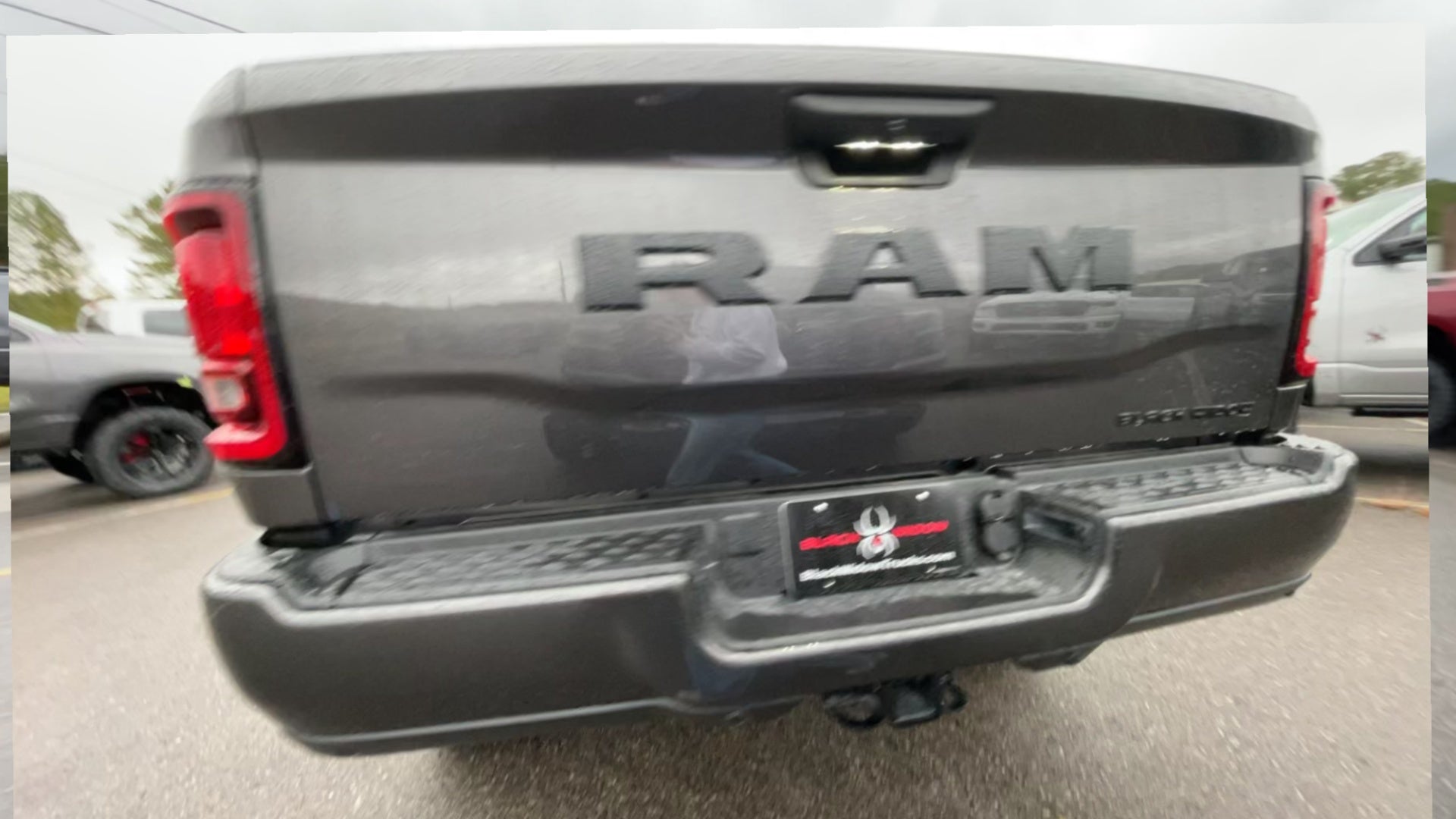 Vehicle Image 9