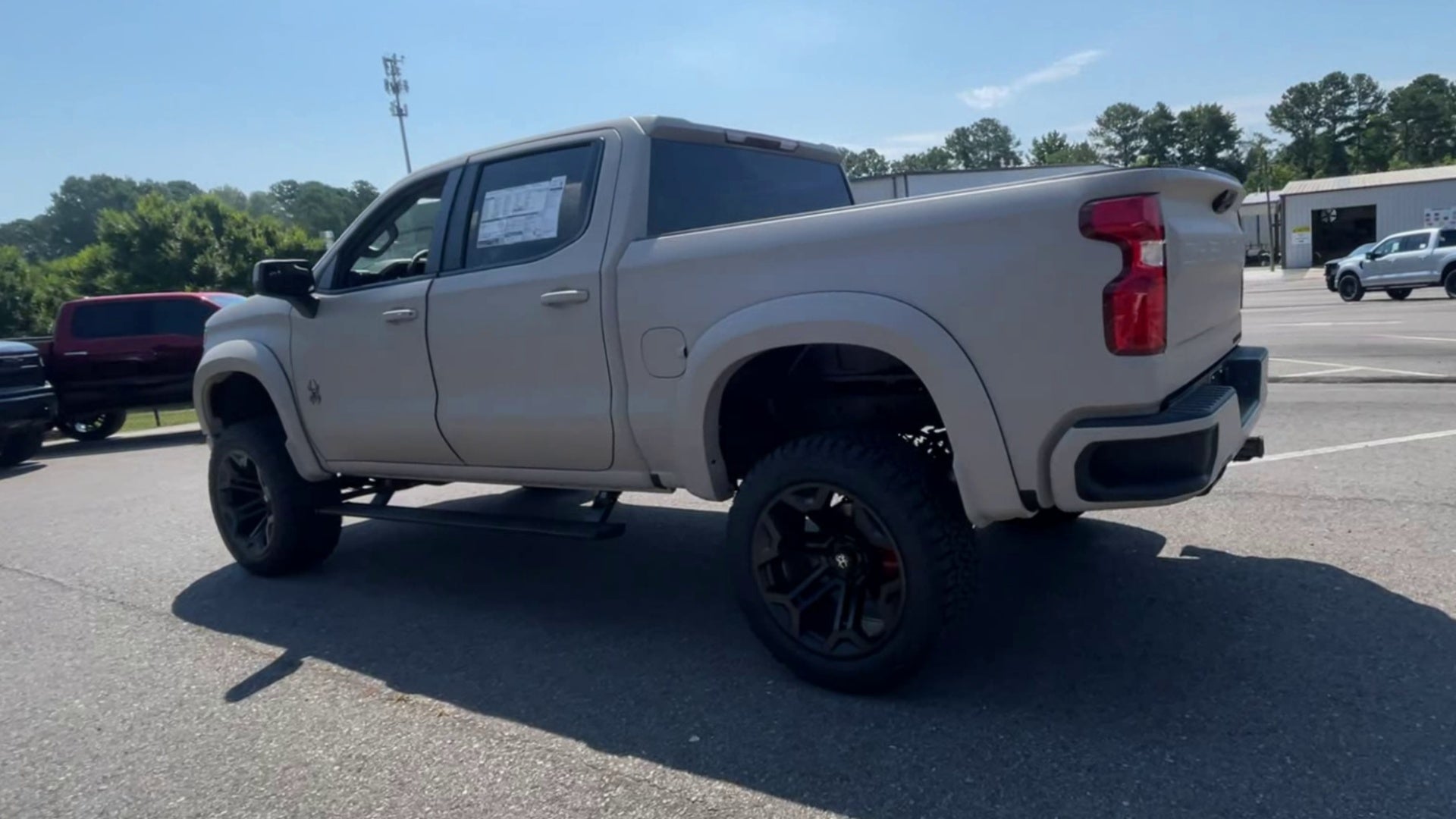 Vehicle Image 9
