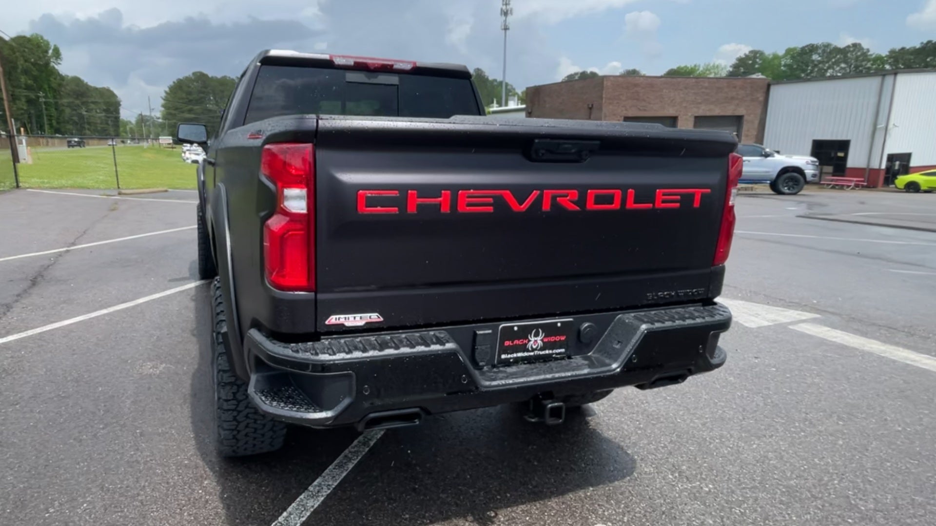 Vehicle Image 9