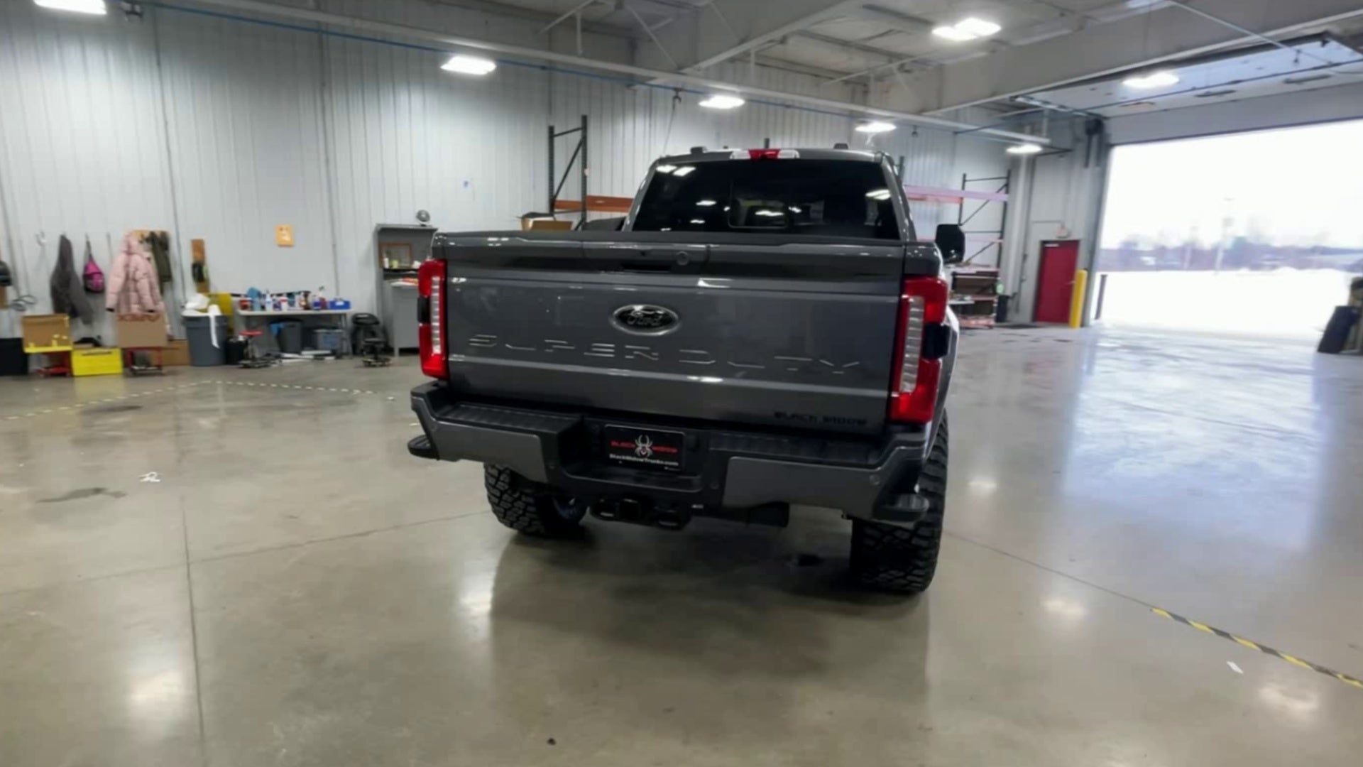 Vehicle Image 9