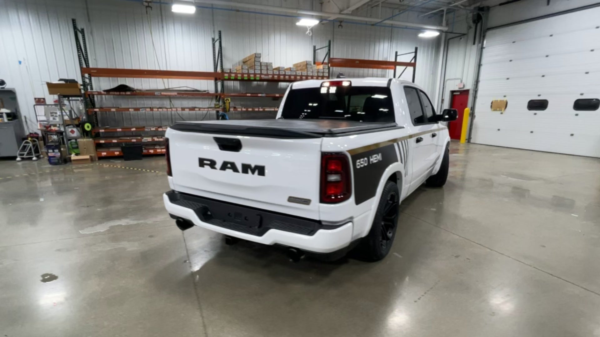 Vehicle Image 9