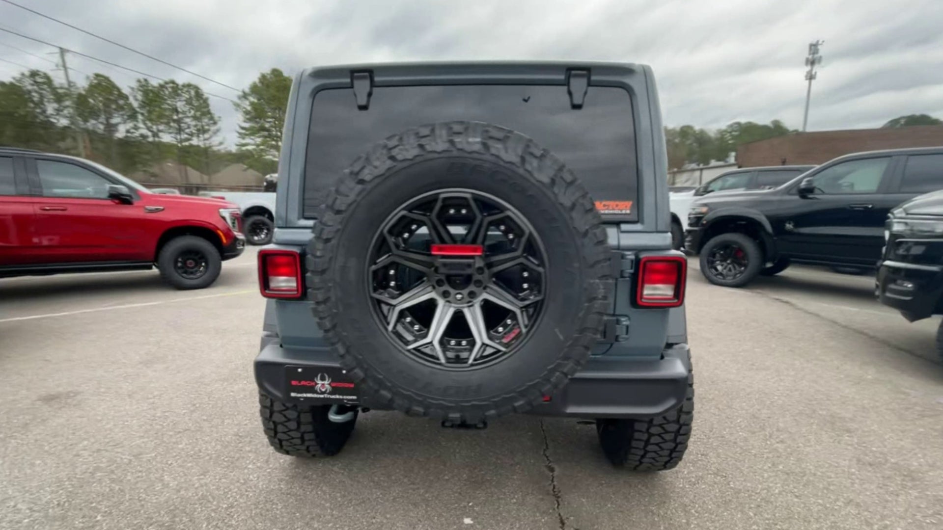 Vehicle Image 9
