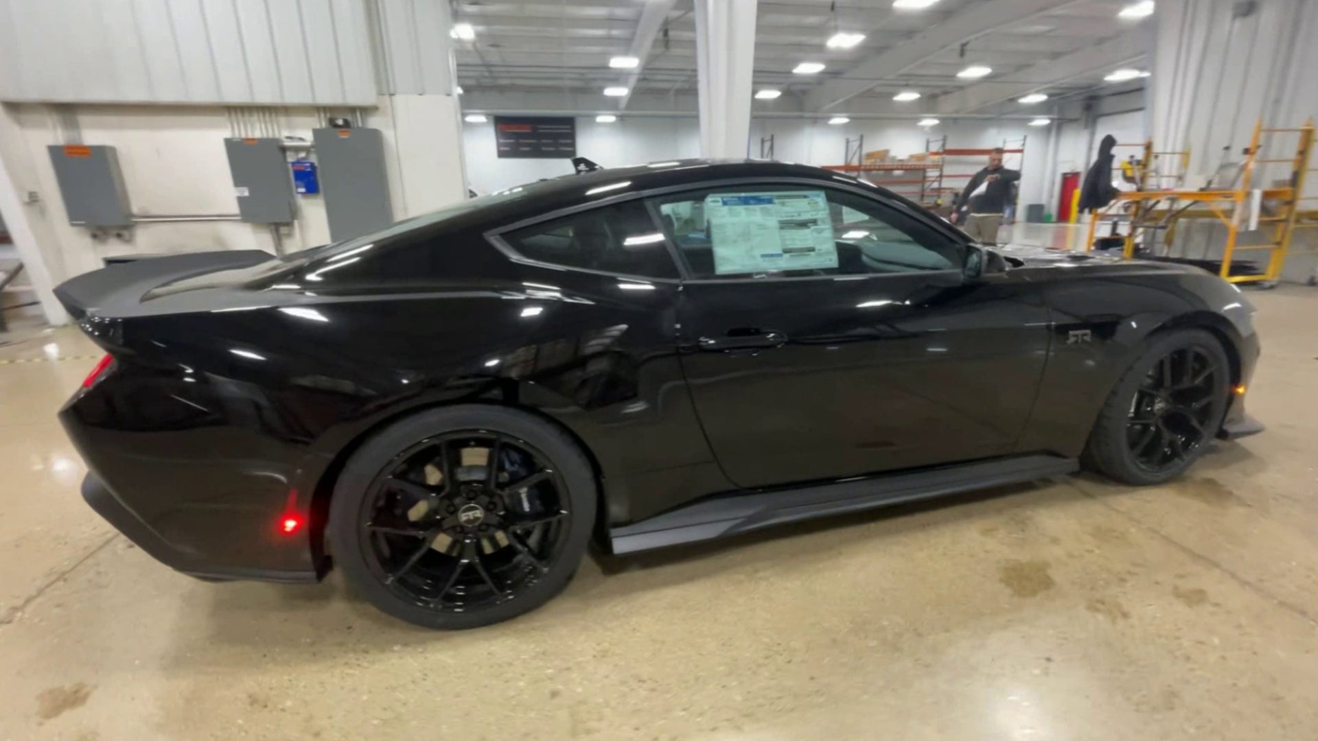 Vehicle Image 9