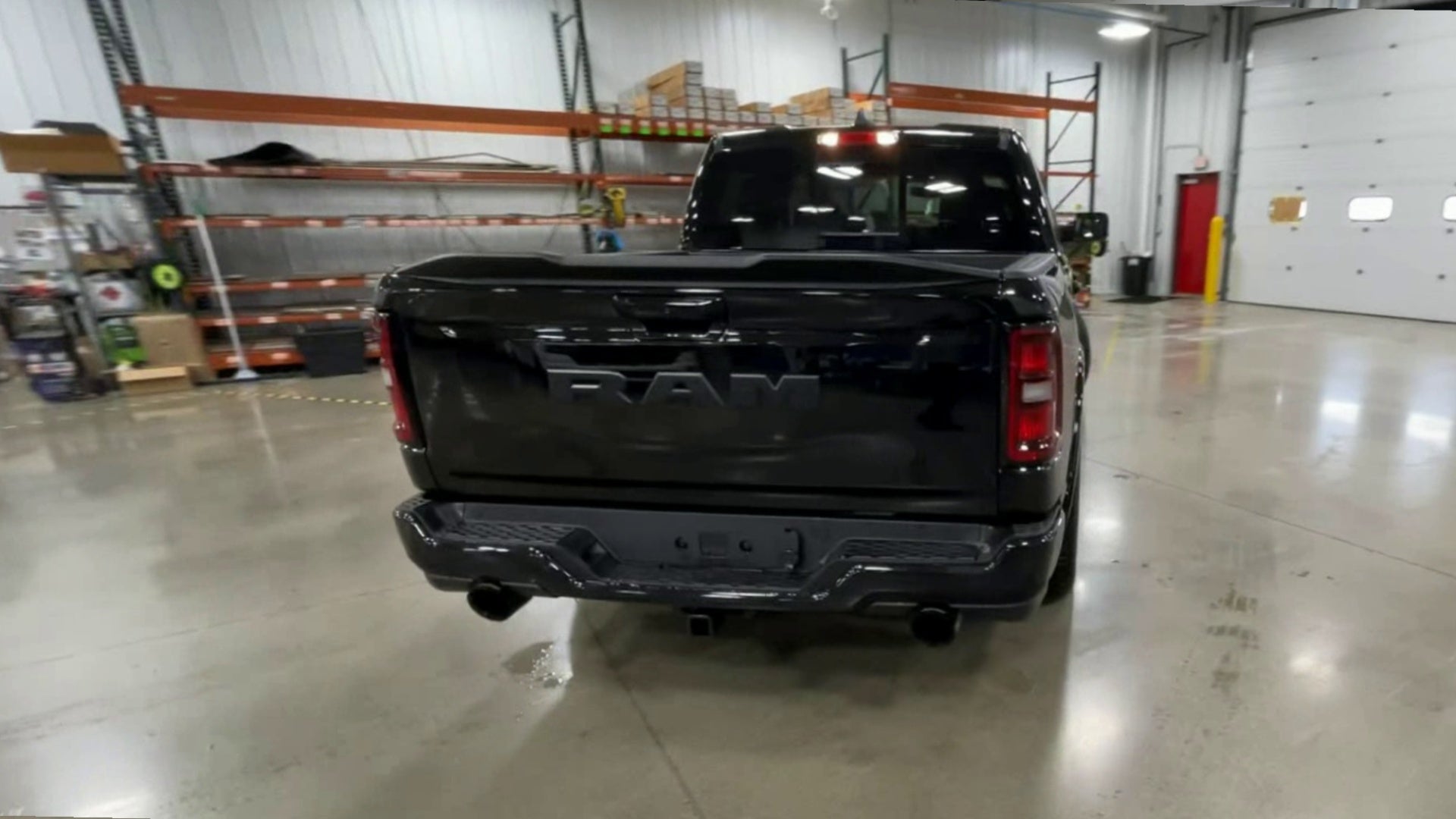 Vehicle Image 9