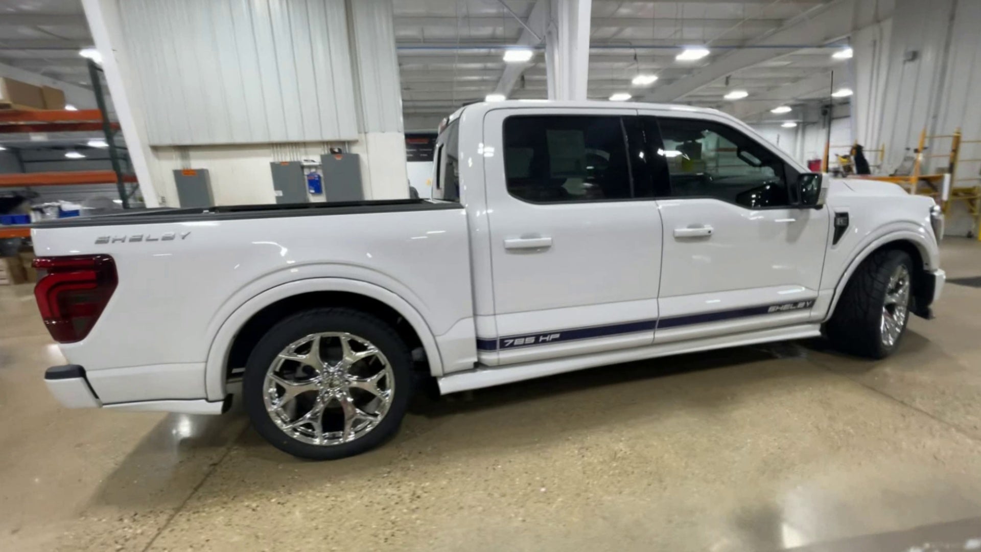 Vehicle Image 9