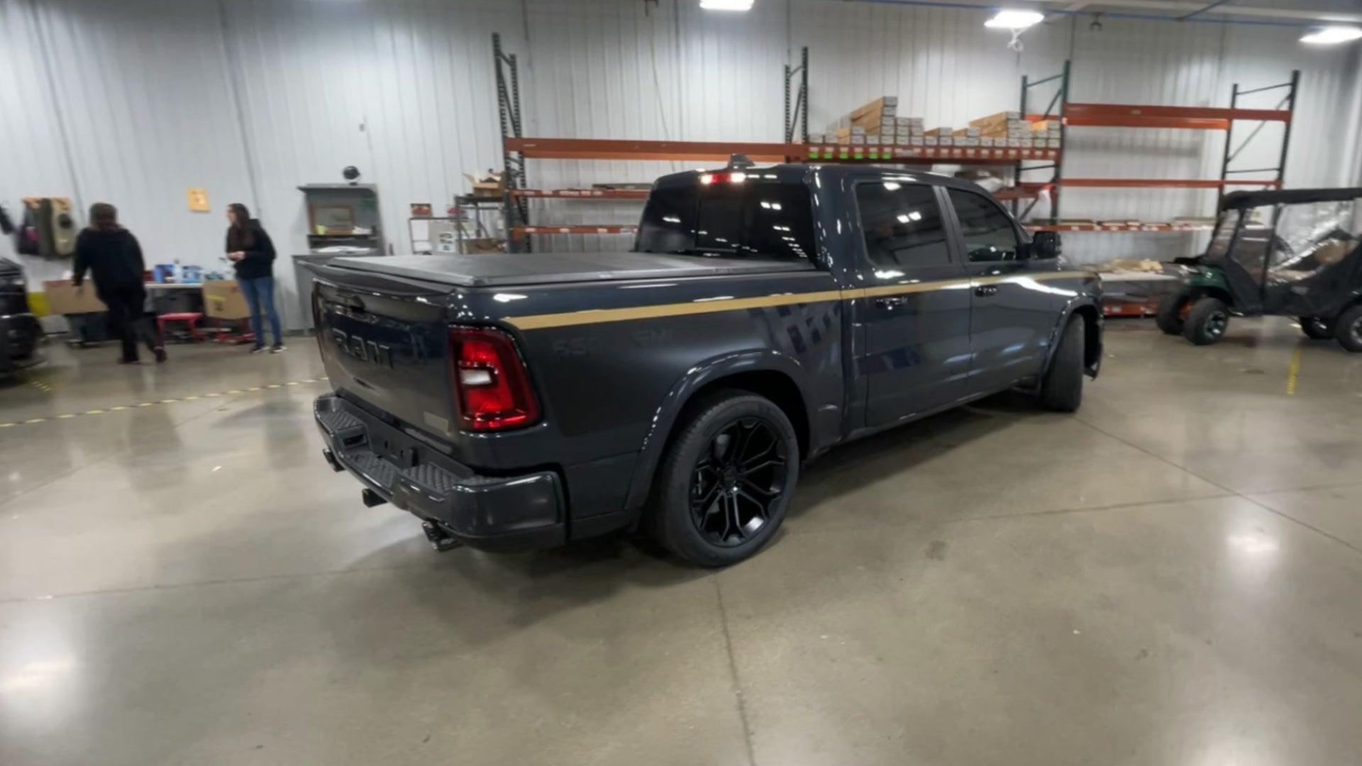 Vehicle Image 9