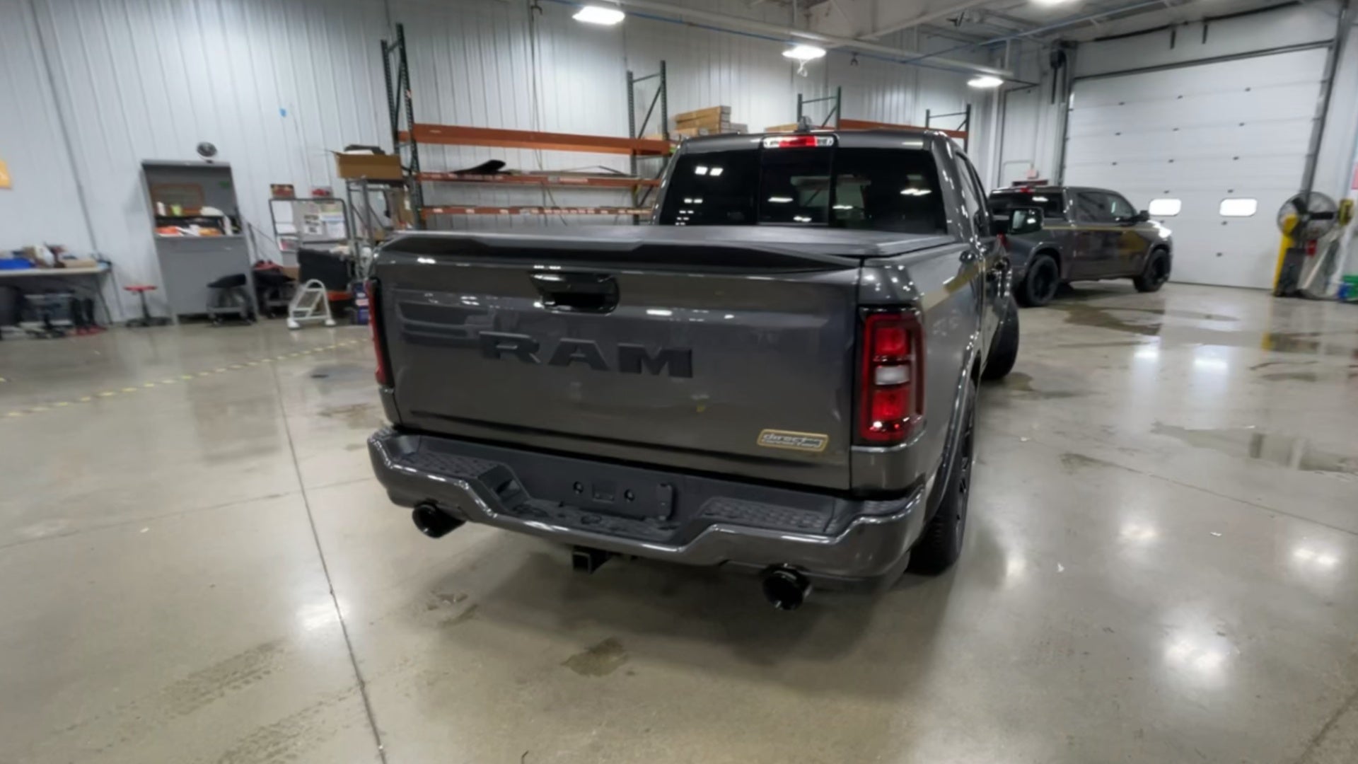 Vehicle Image 9