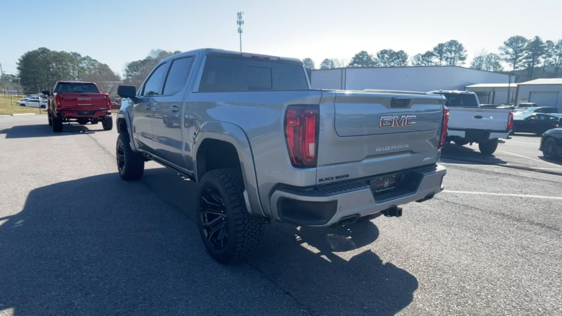 Vehicle Image 9