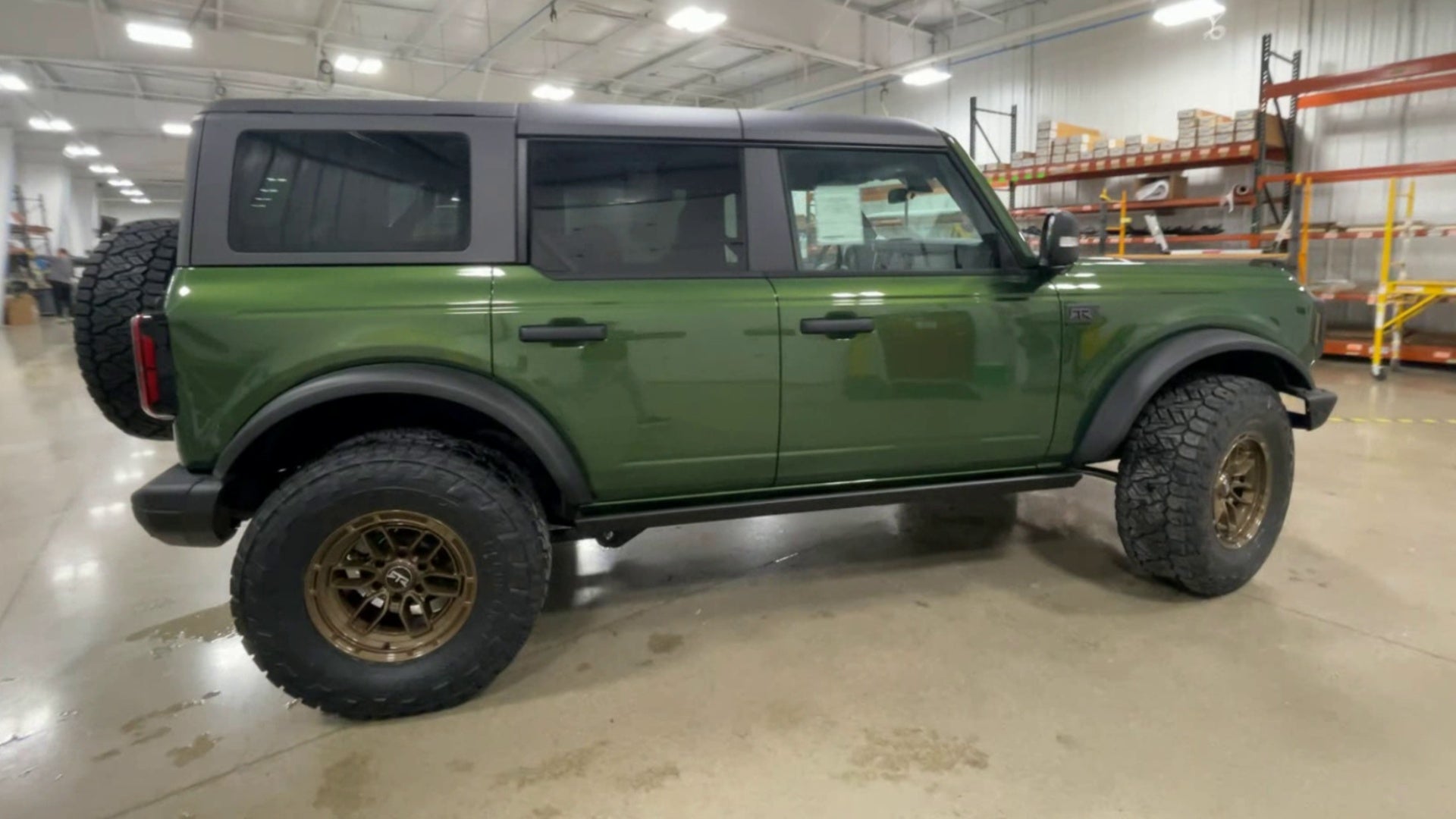 Vehicle Image 9