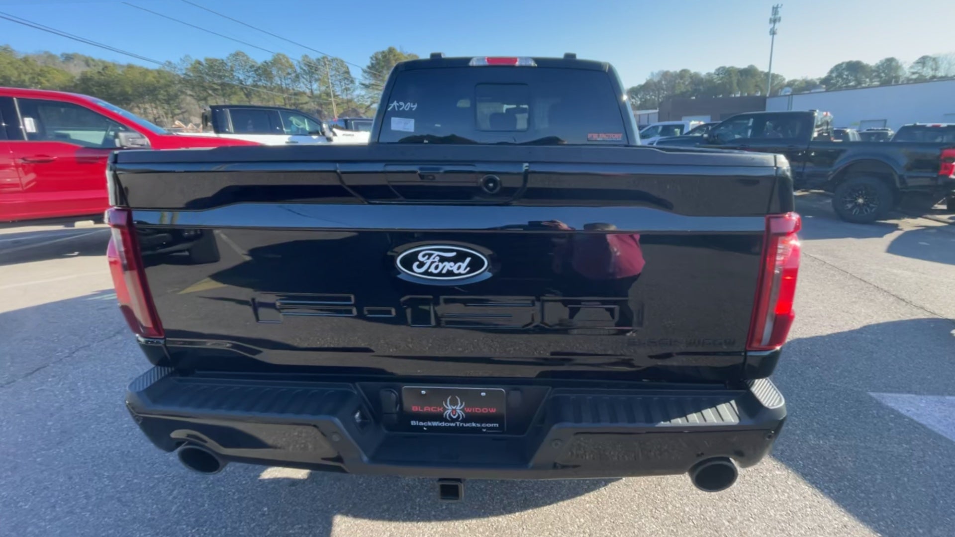 Vehicle Image 9