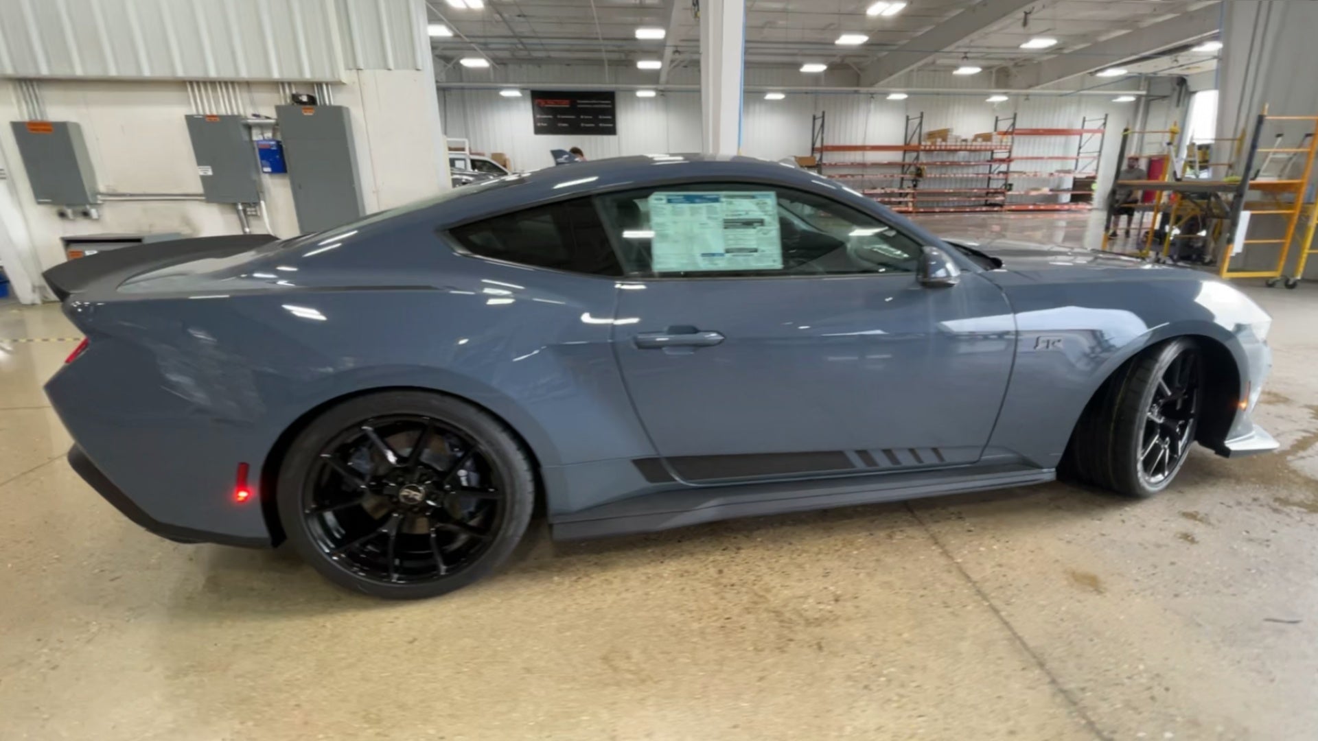Vehicle Image 9