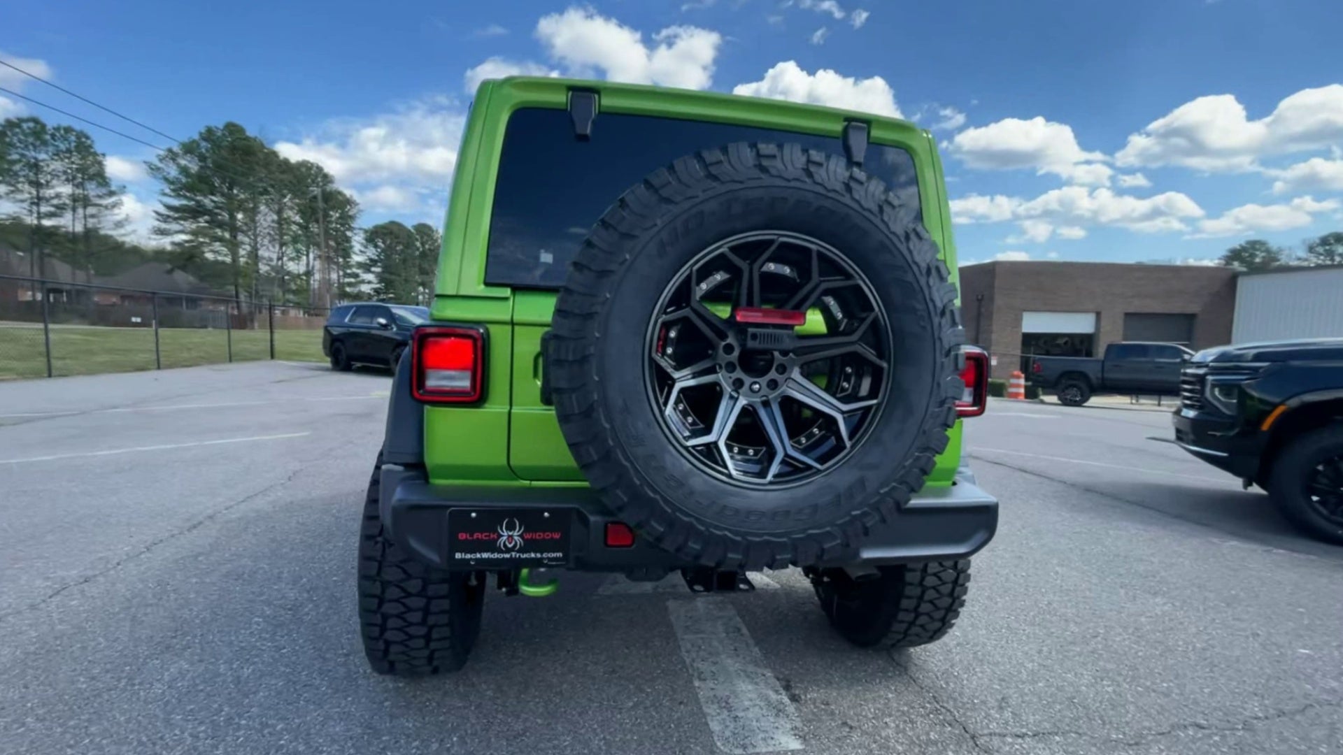 Vehicle Image 9
