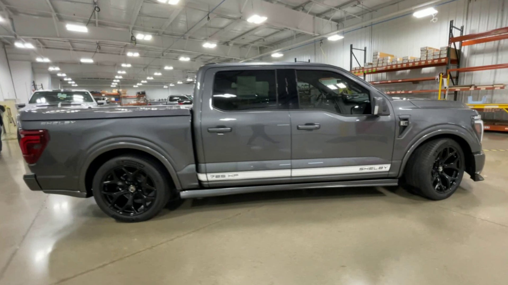 Vehicle Image 9