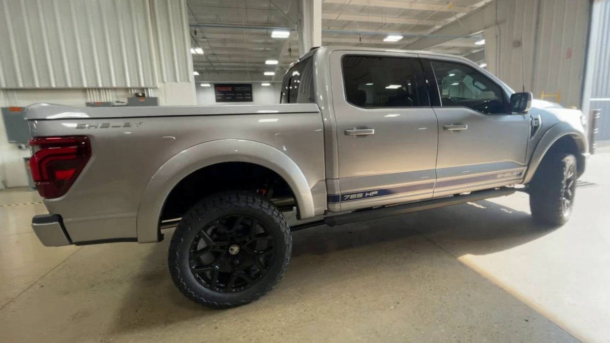 Vehicle Image 9