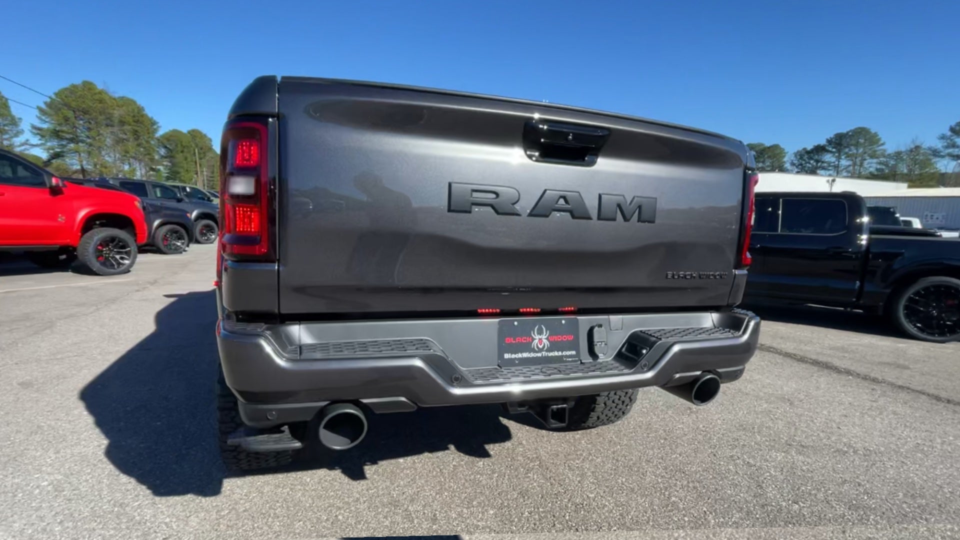 Vehicle Image 9
