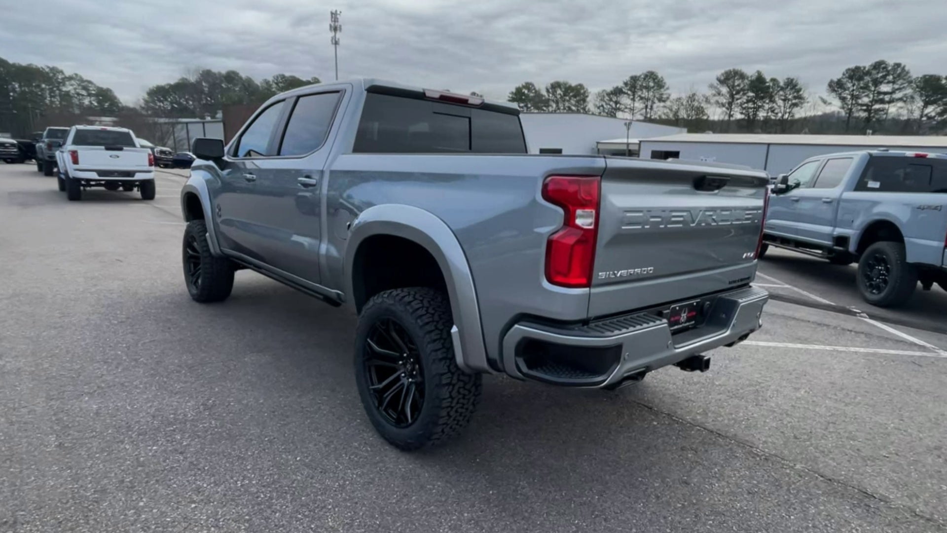 Vehicle Image 9