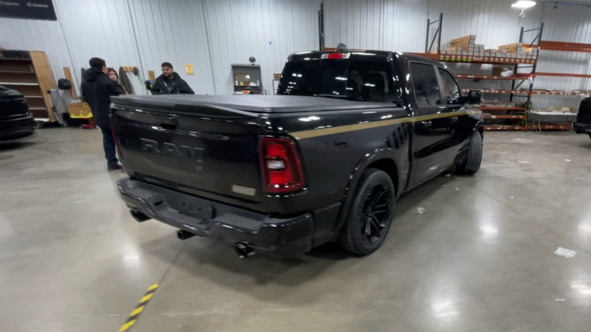 Vehicle Image 9