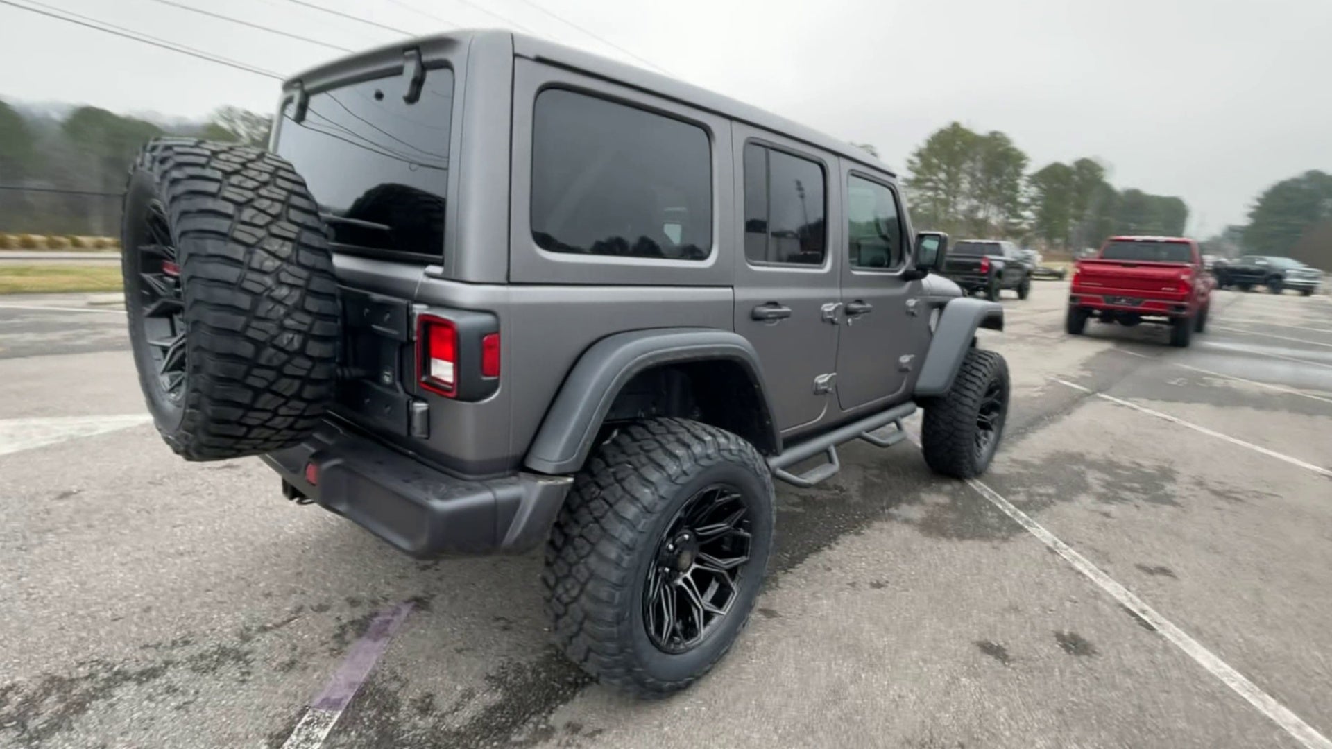 Vehicle Image 9