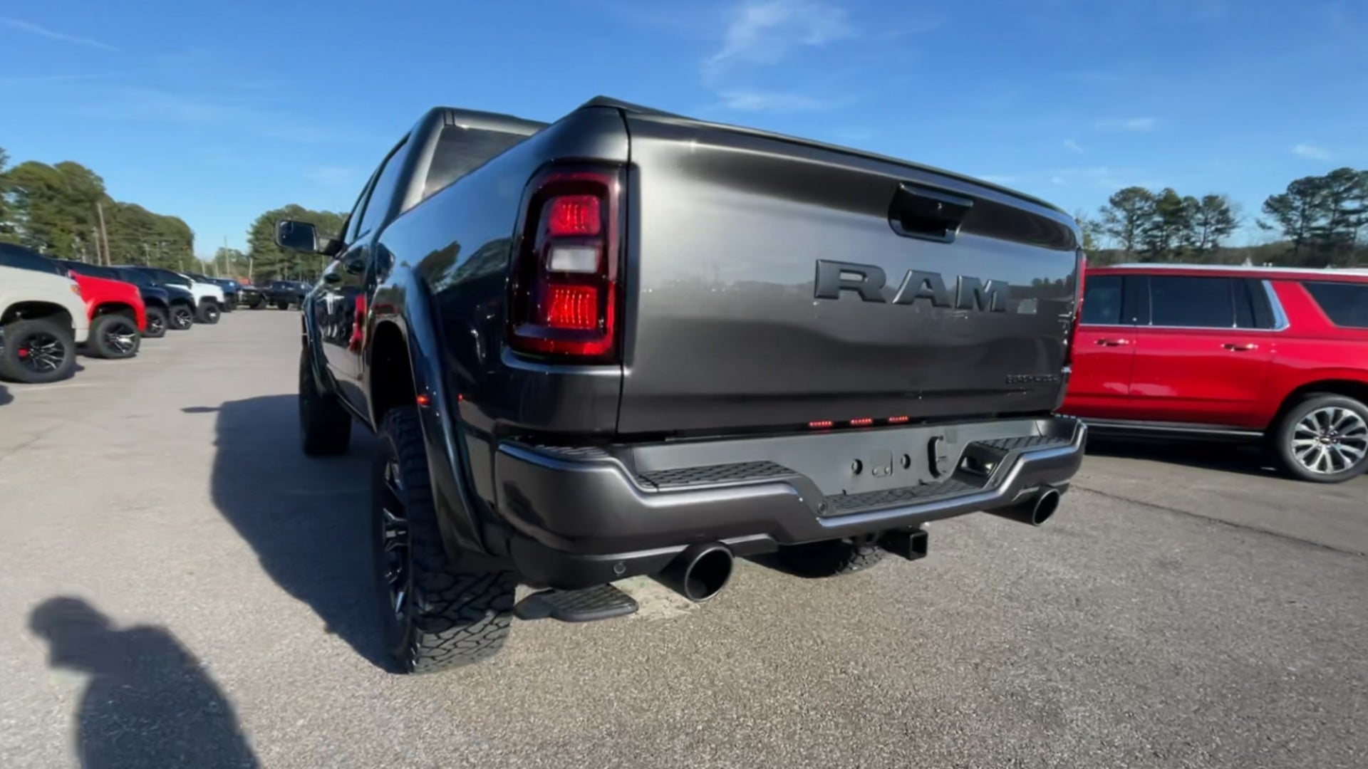 Vehicle Image 9