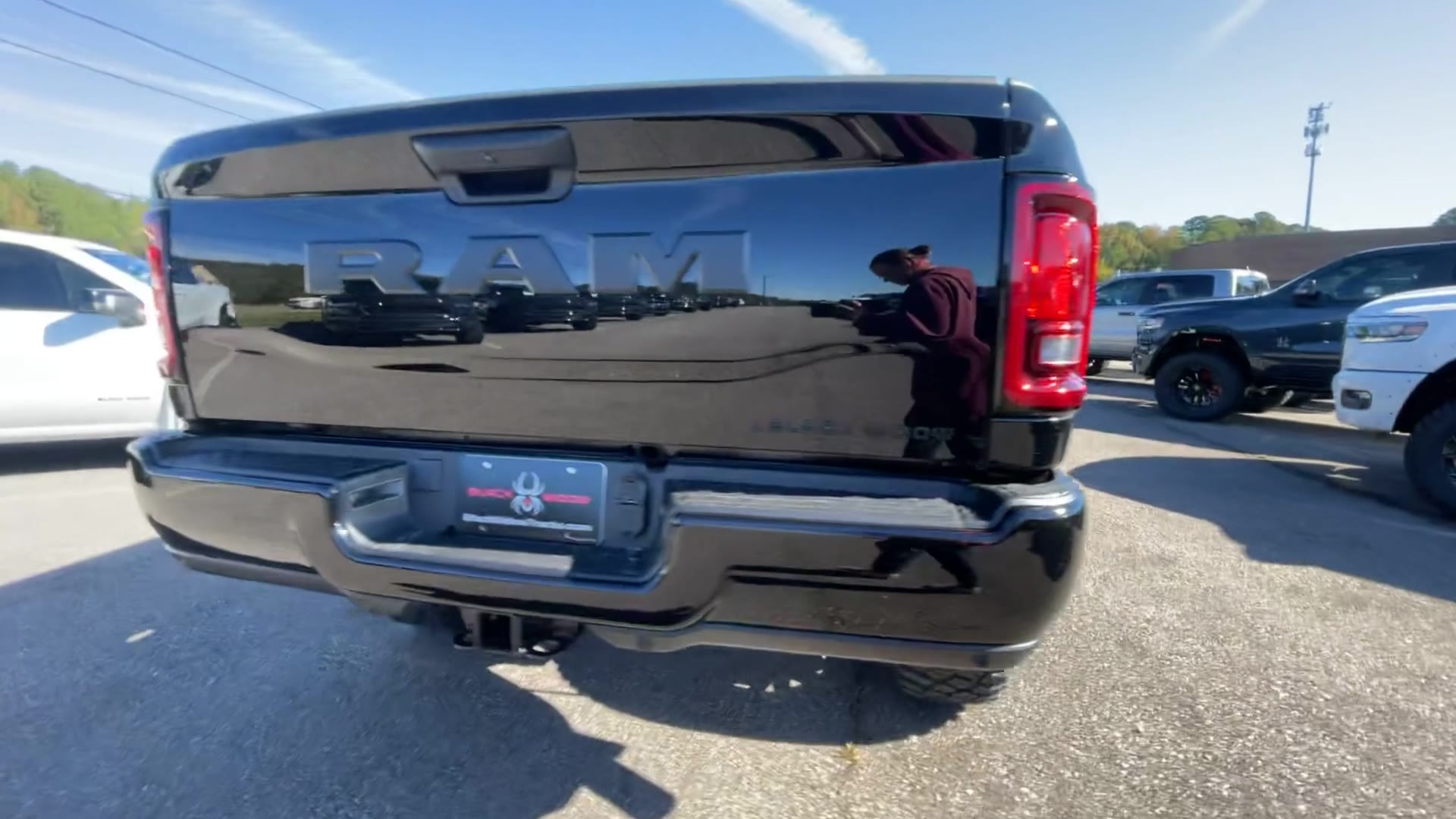 Vehicle Image 9