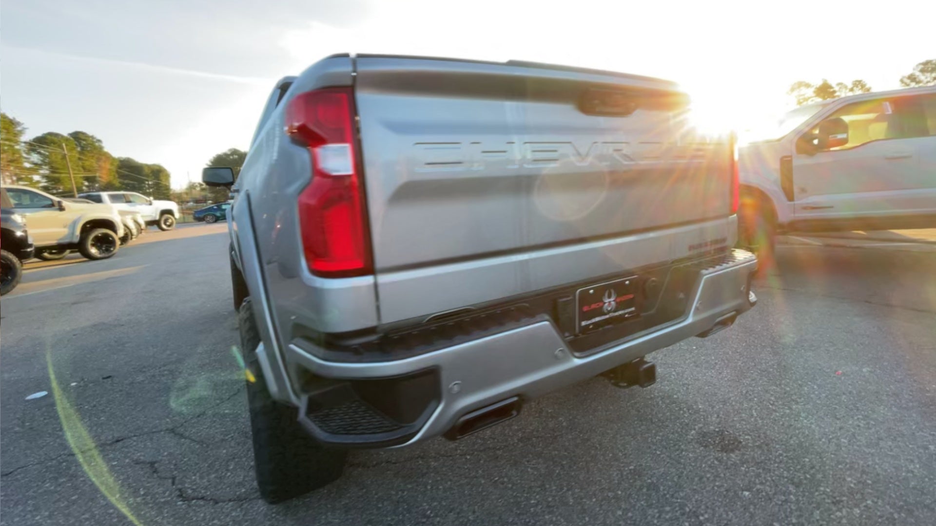Vehicle Image 9
