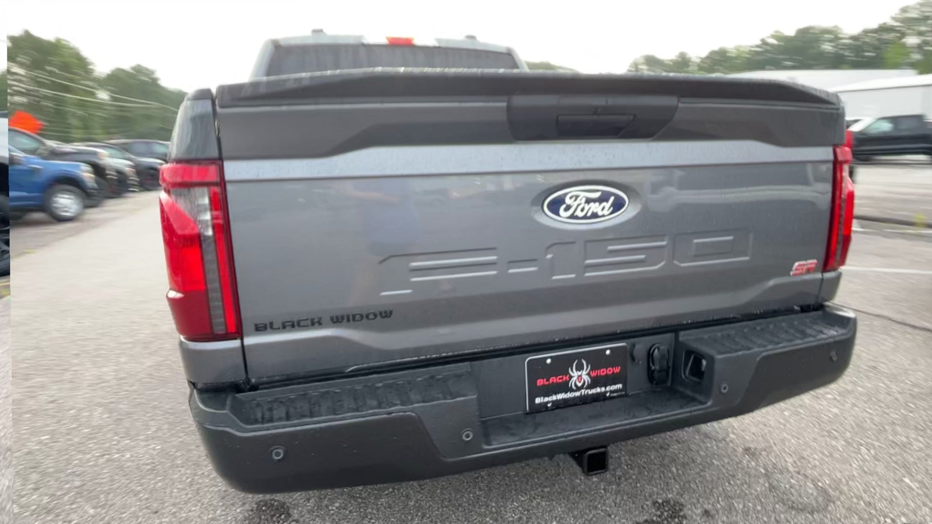 Vehicle Image 9